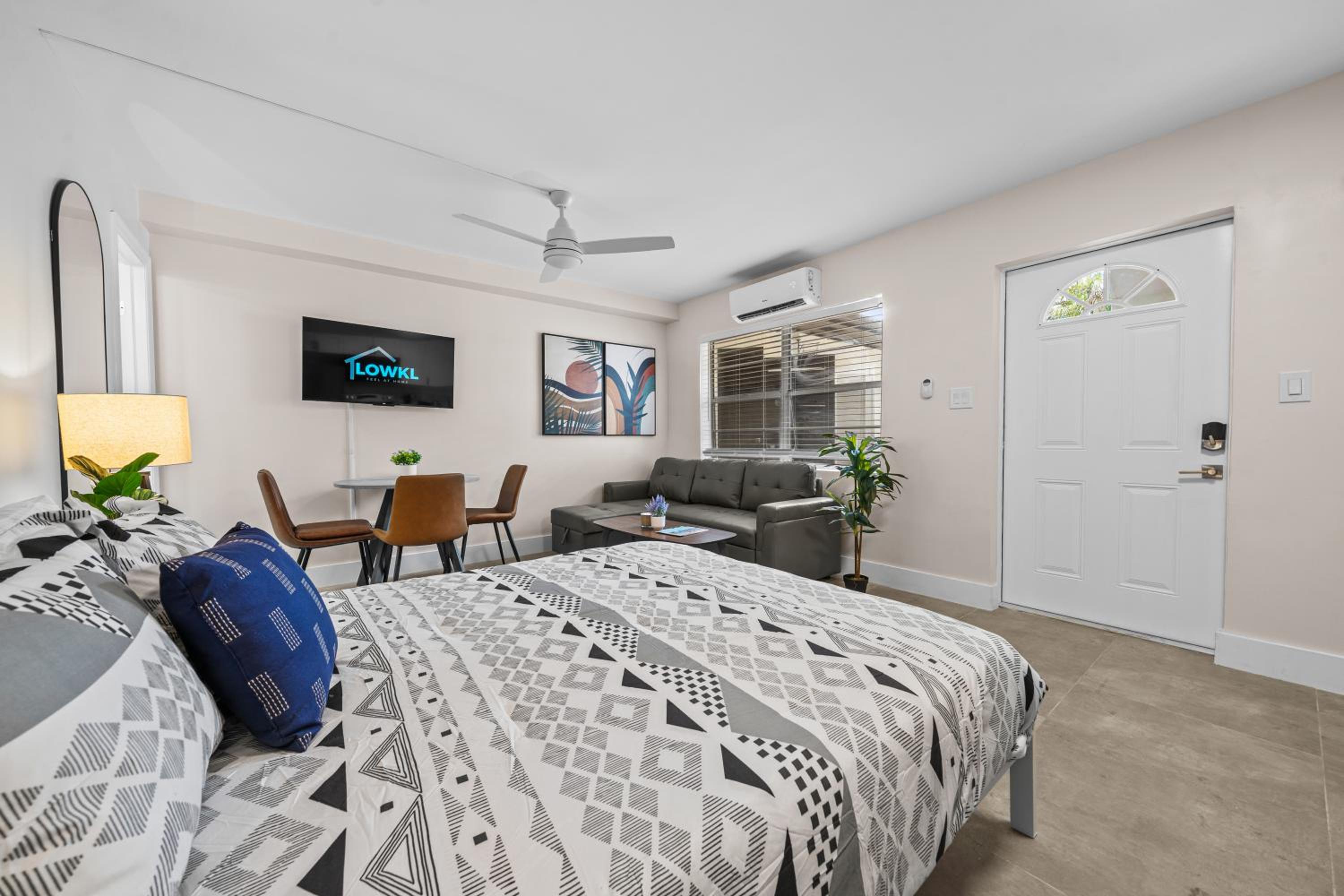 Progresso Apartments & Homes by Lowkl