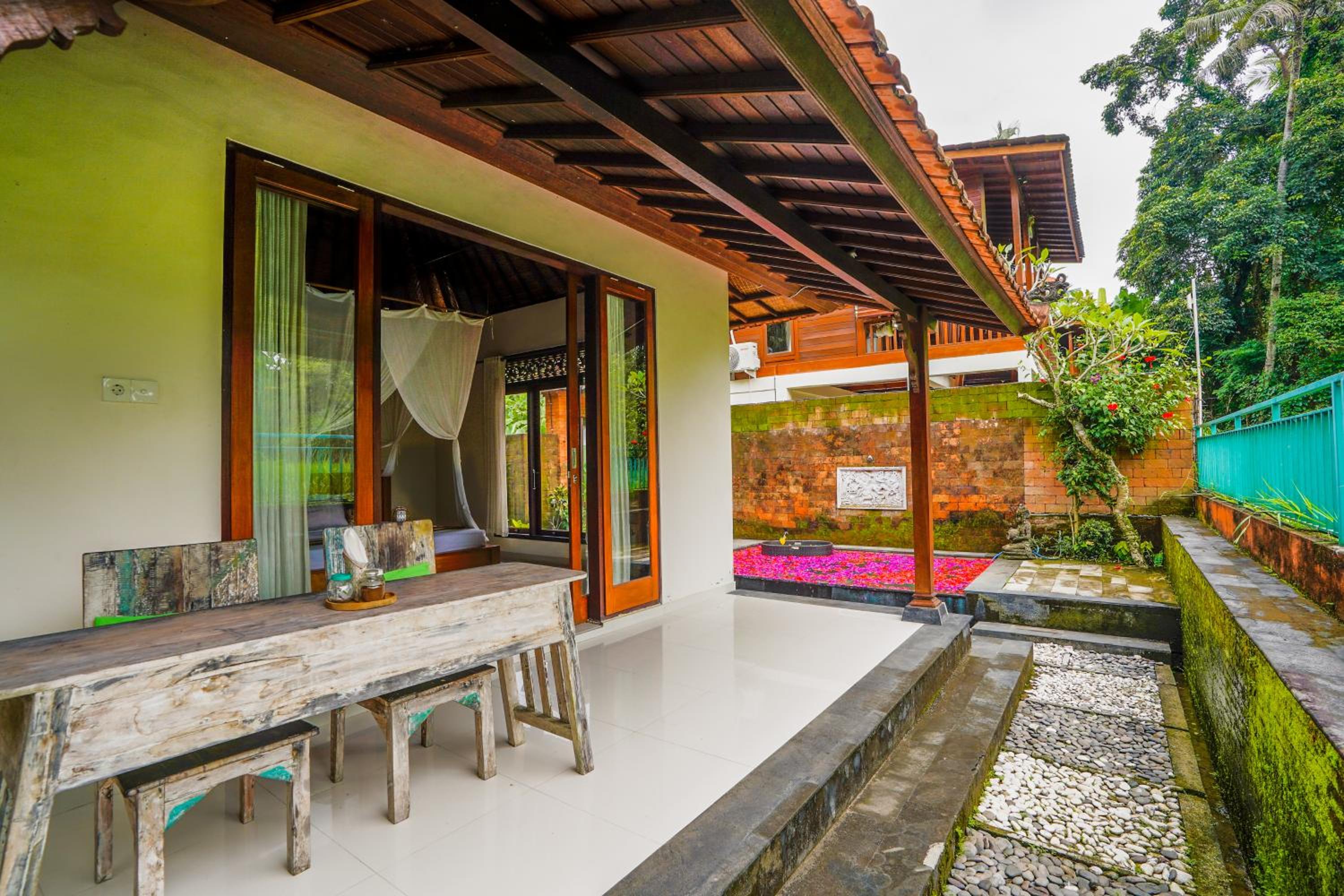 Ubud Sawah Scenery Villa and Homestay