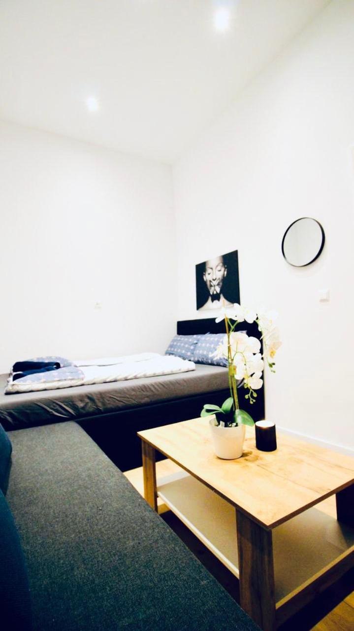 6 min to Amusement Park - Economy Rooms in Shared Apartment