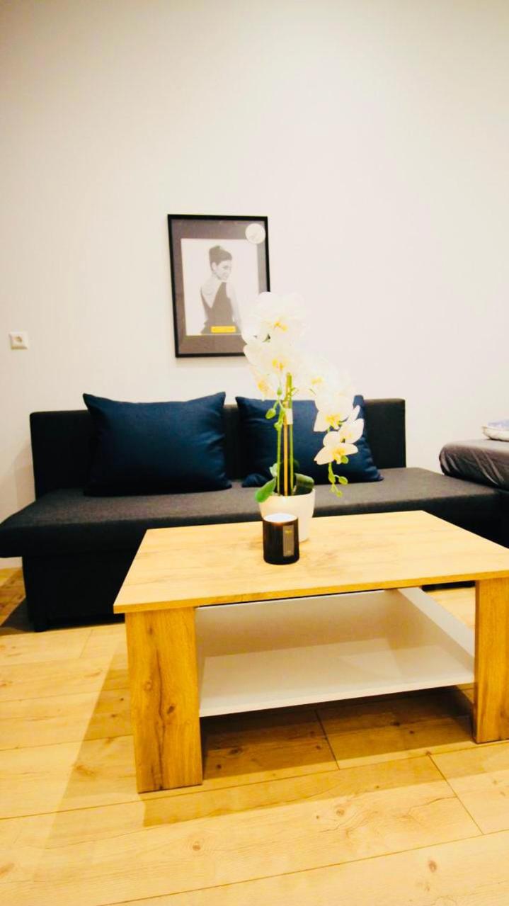 6 min to Amusement Park - Economy Rooms in Shared Apartment