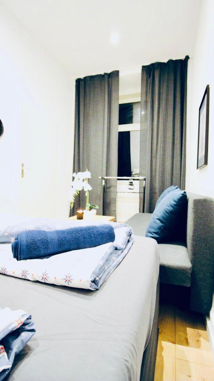 6 min to Amusement Park - Economy Rooms in Shared Apartment