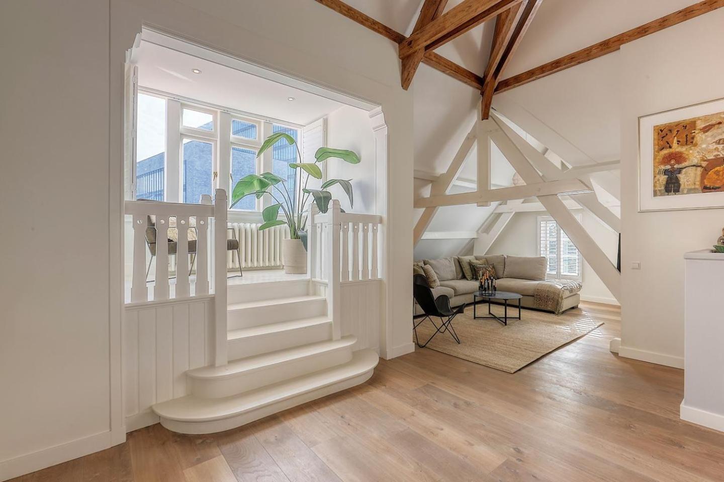Beautiful luxury apartment close to the beach and city centre view 5