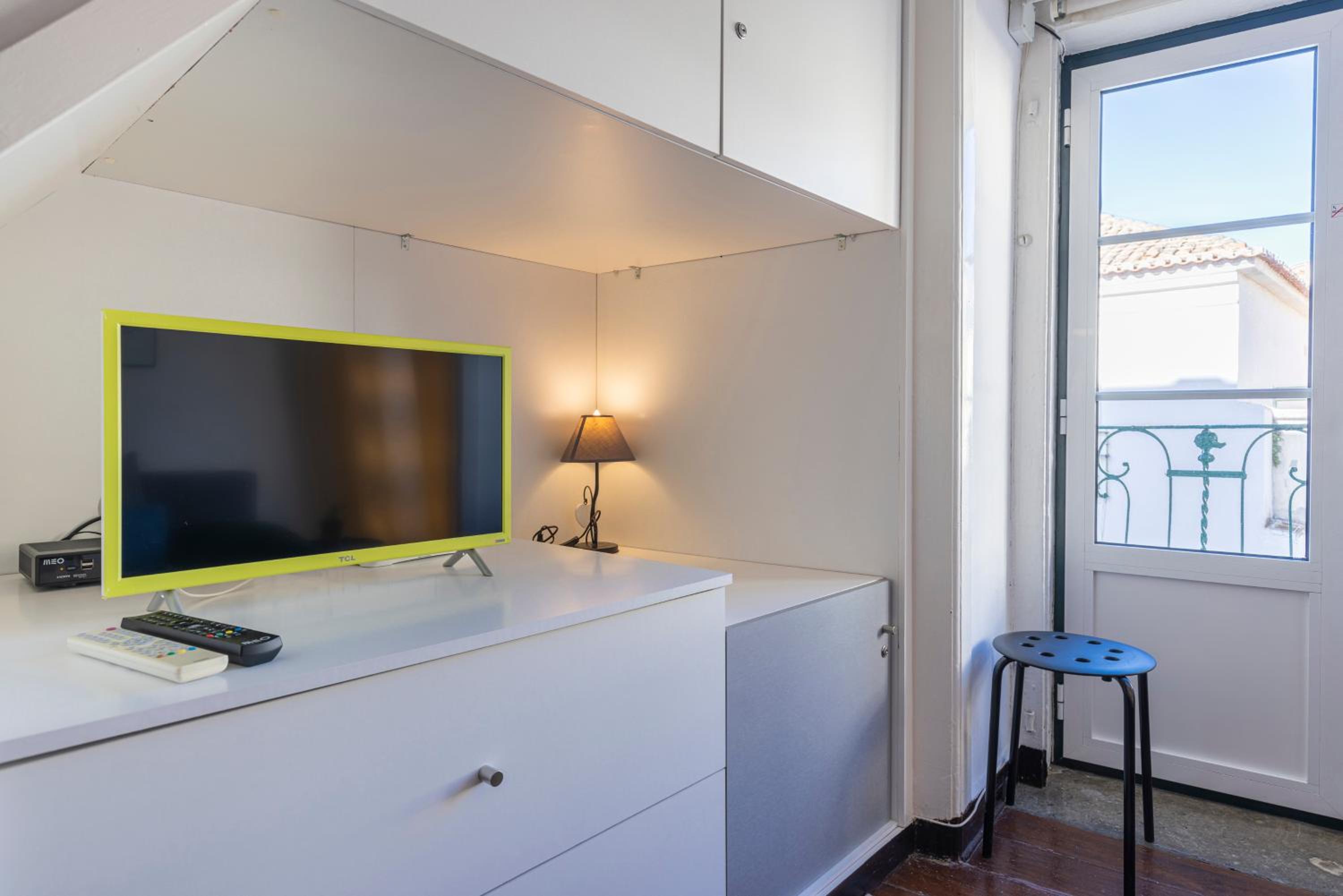 Cosy Lisbon Flat in Martim Moniz - Lisboa view 5