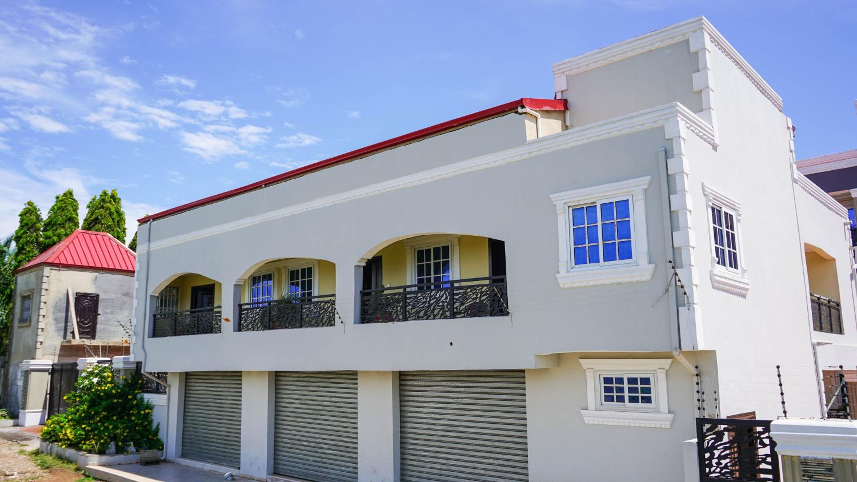 Kara Apartments
