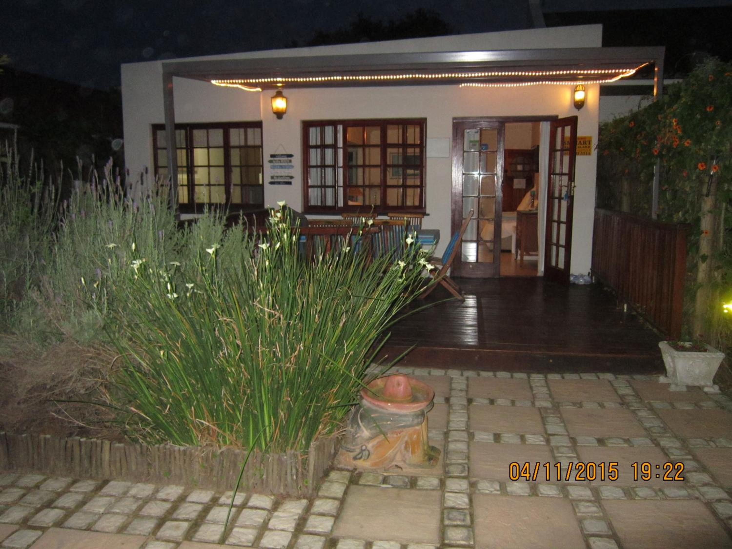 Photo 33