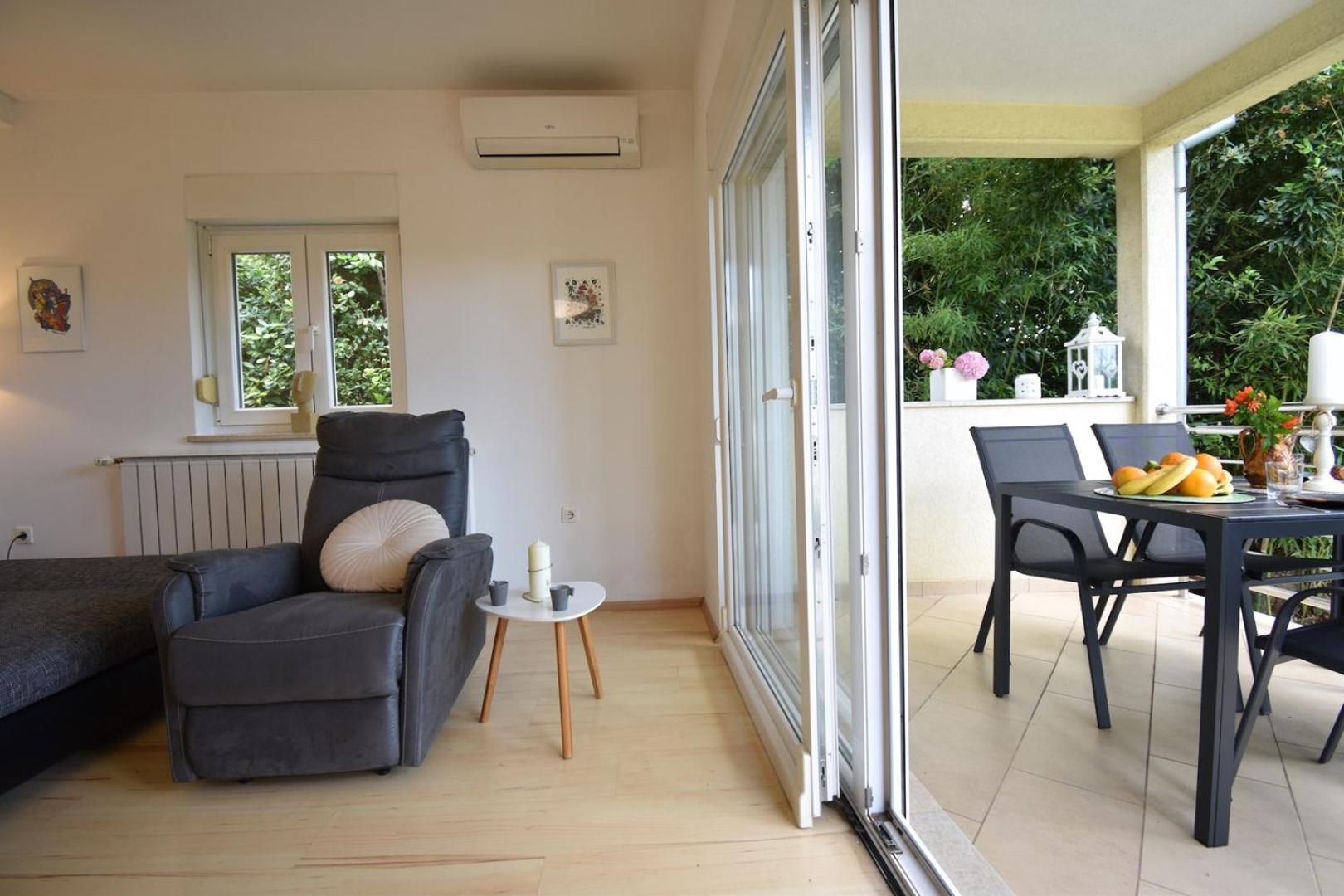 Holiday House with garden "Nena" view 3