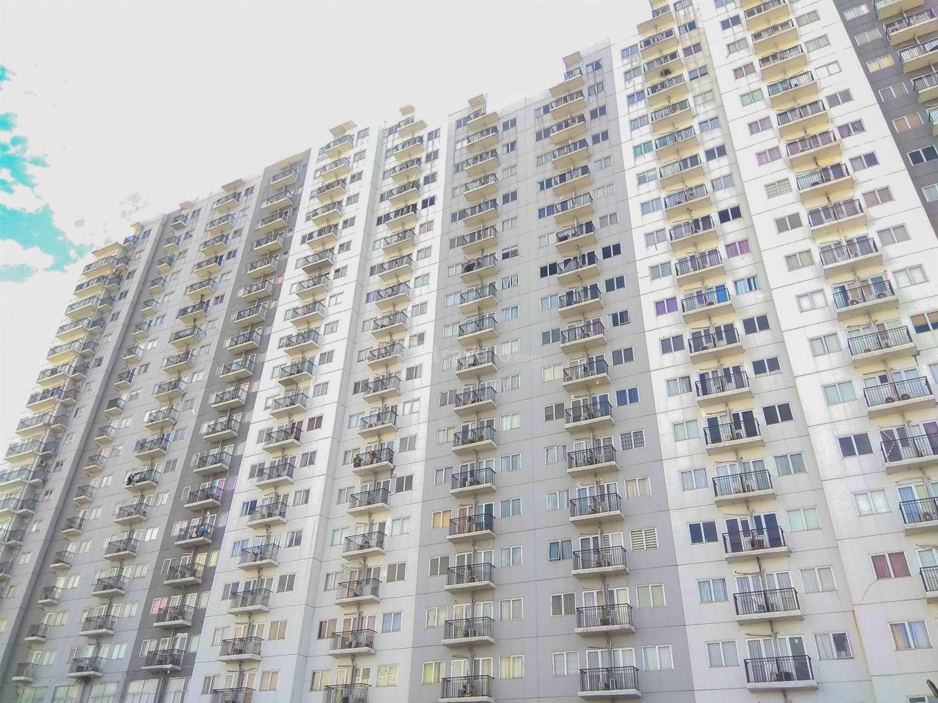 Best Price and Comfortable 2BR Park View Condominium Apartment By Travelio view 3