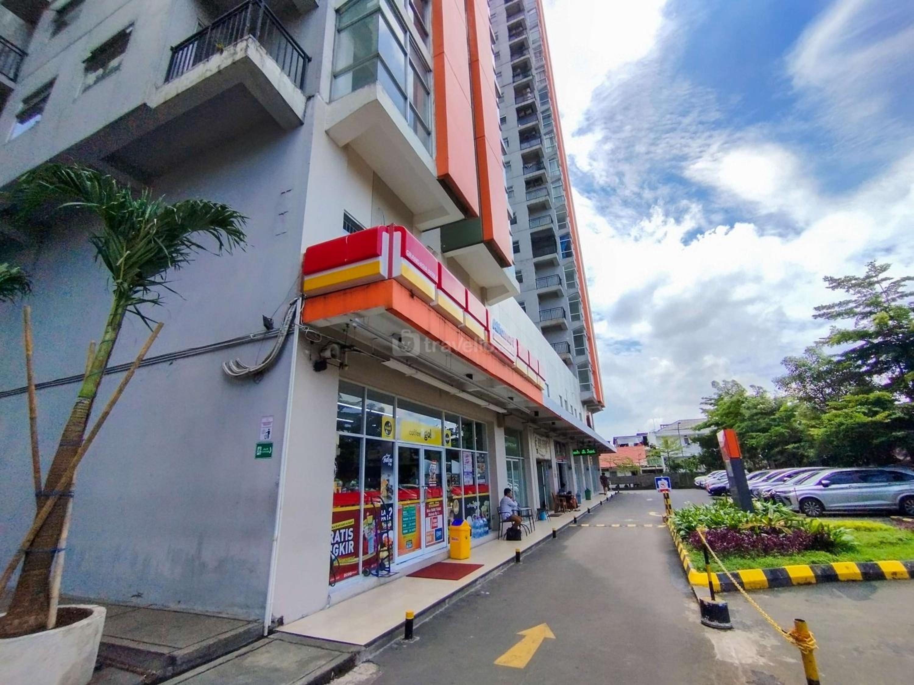 Homey Grey Studio Apartment at Grand Asia Afrika Bandung By Travelio view 2