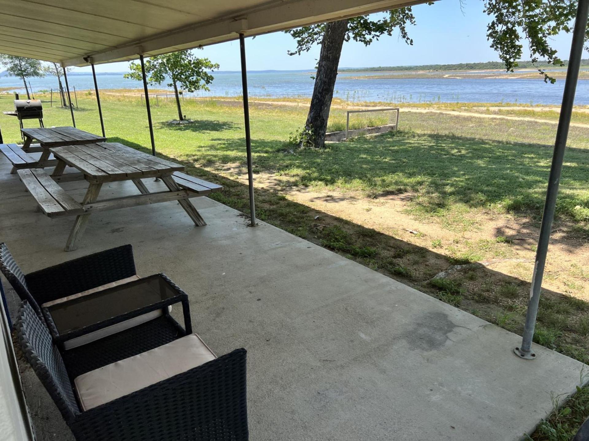 Oasis Lake Buchanan - Property Image 24