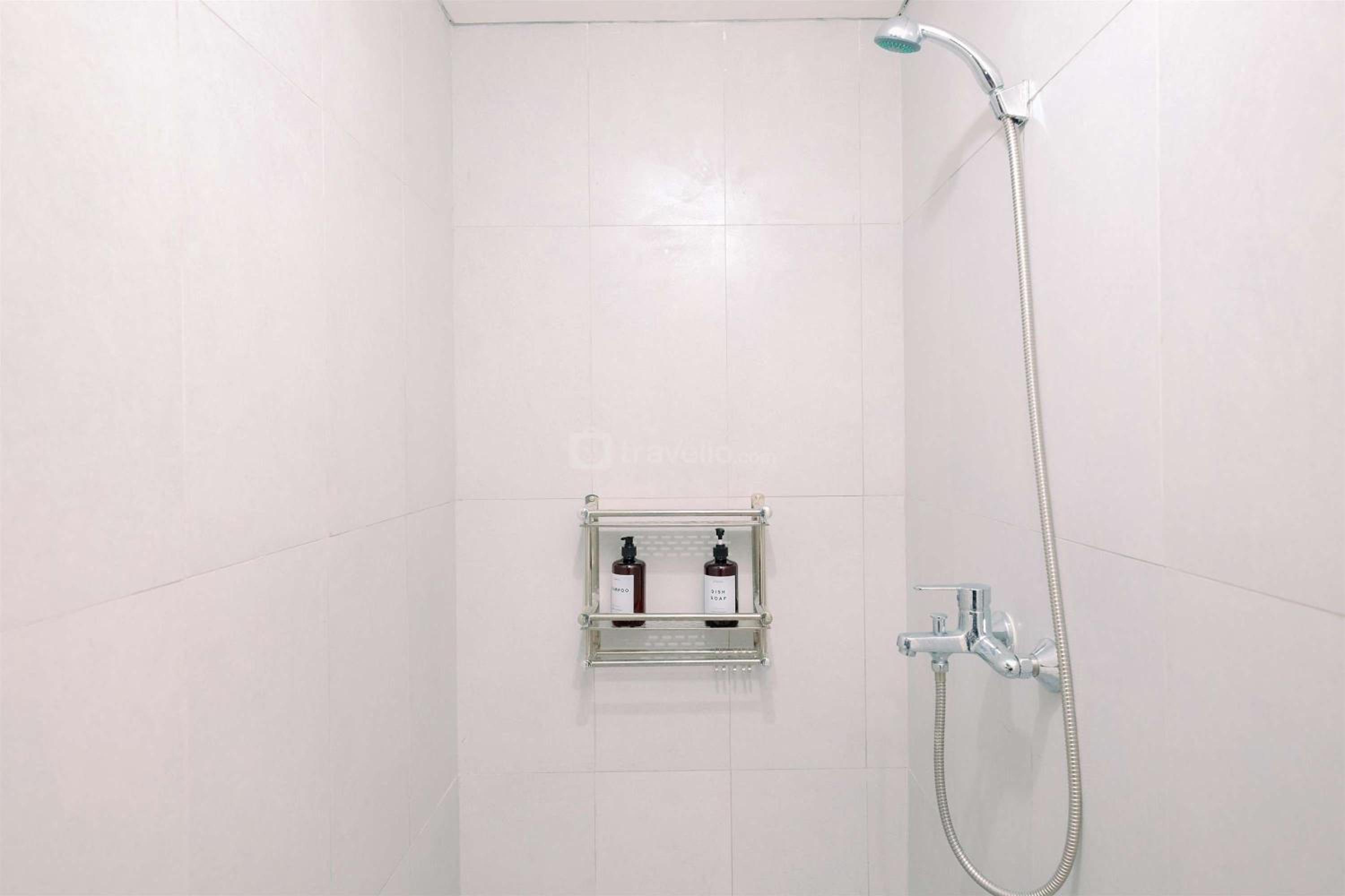 Cozy and Restful Studio LRT City Sentul - Royal Sentul Park Apartment By Travelio view 5