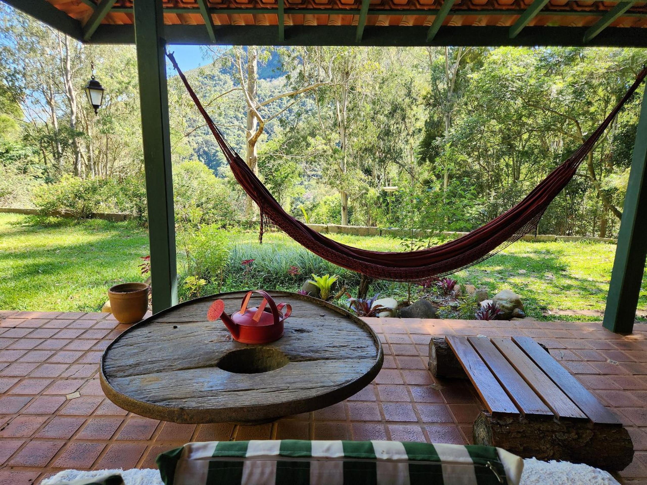 Chalé Cantagalo, charme e romance, piscina