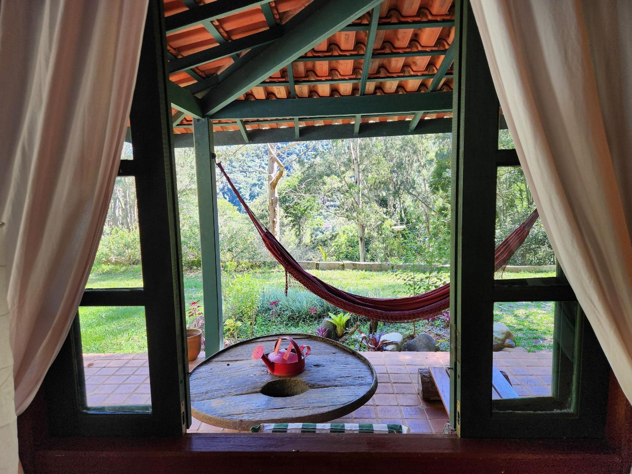 Chalé Cantagalo, charme e romance, piscina