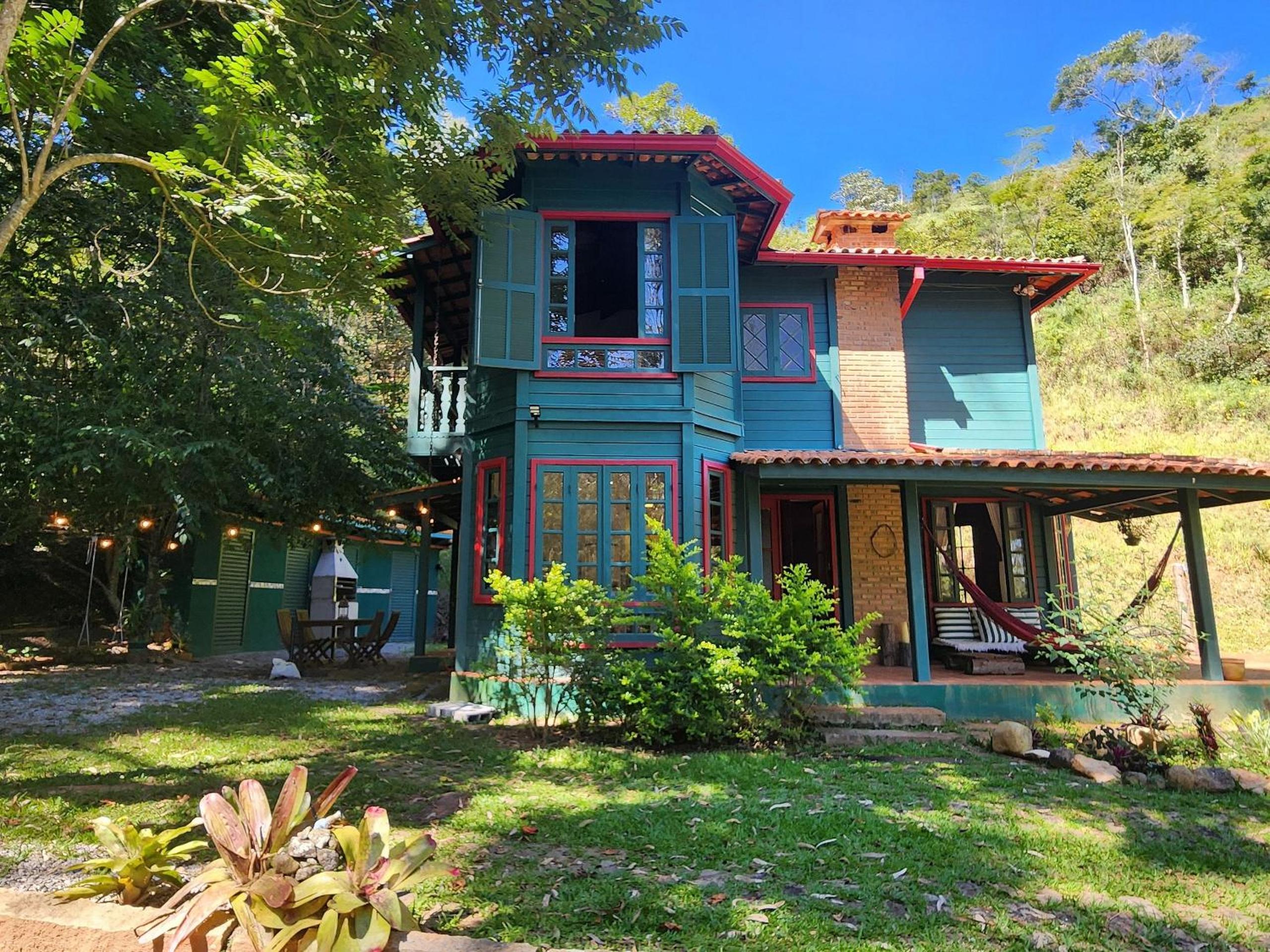 Chalé Cantagalo, charme e romance, piscina