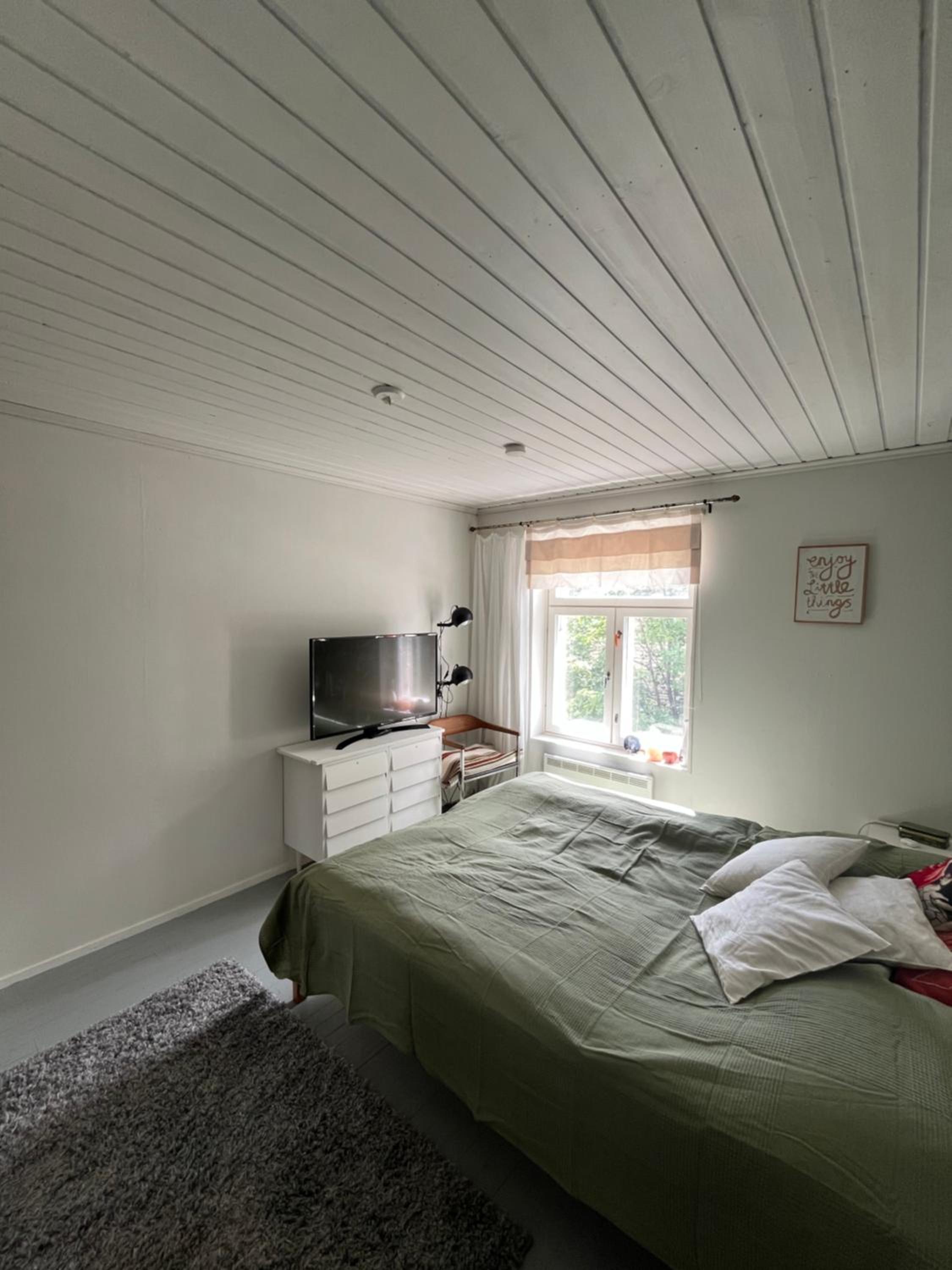 Koko huoneisto järvinäköalalla
