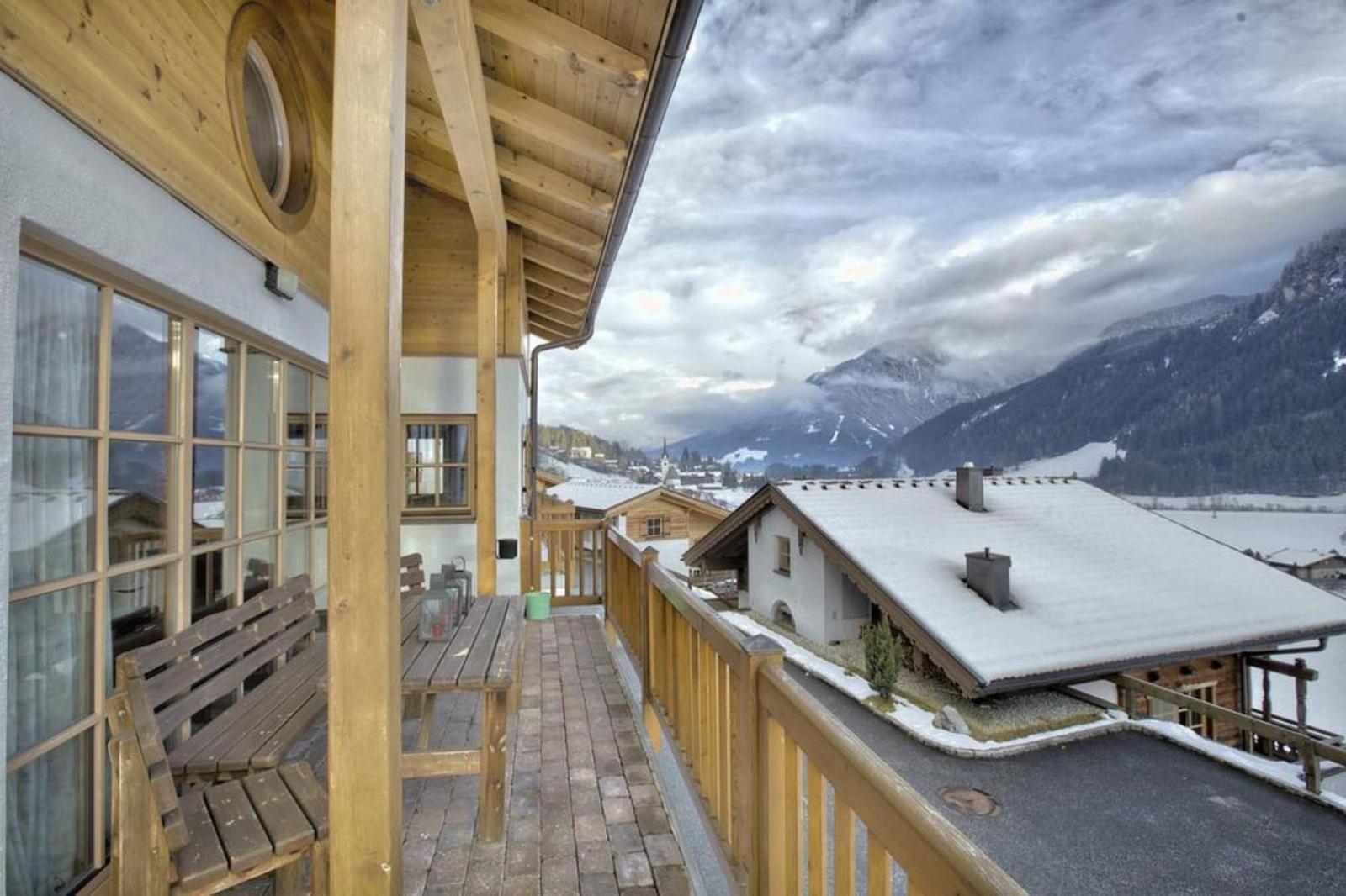 Schöneben Chalet Holzblick