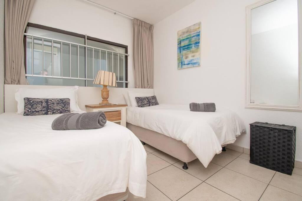 903 Bermudas 3 bedroom beach front sea view apartment view 4