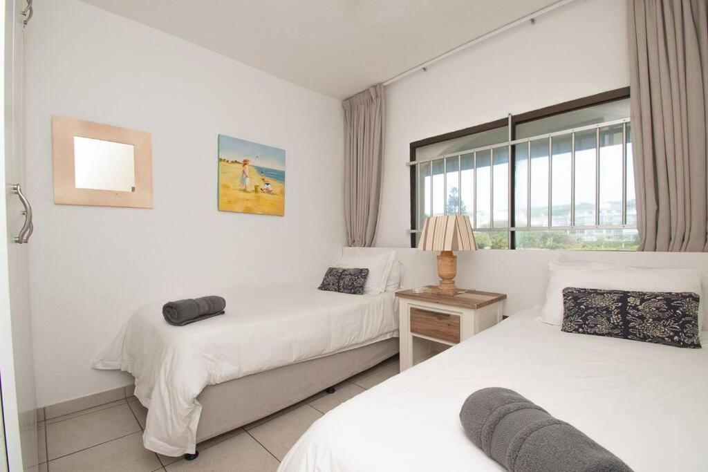 903 Bermudas 3 bedroom beach front sea view apartment view 5