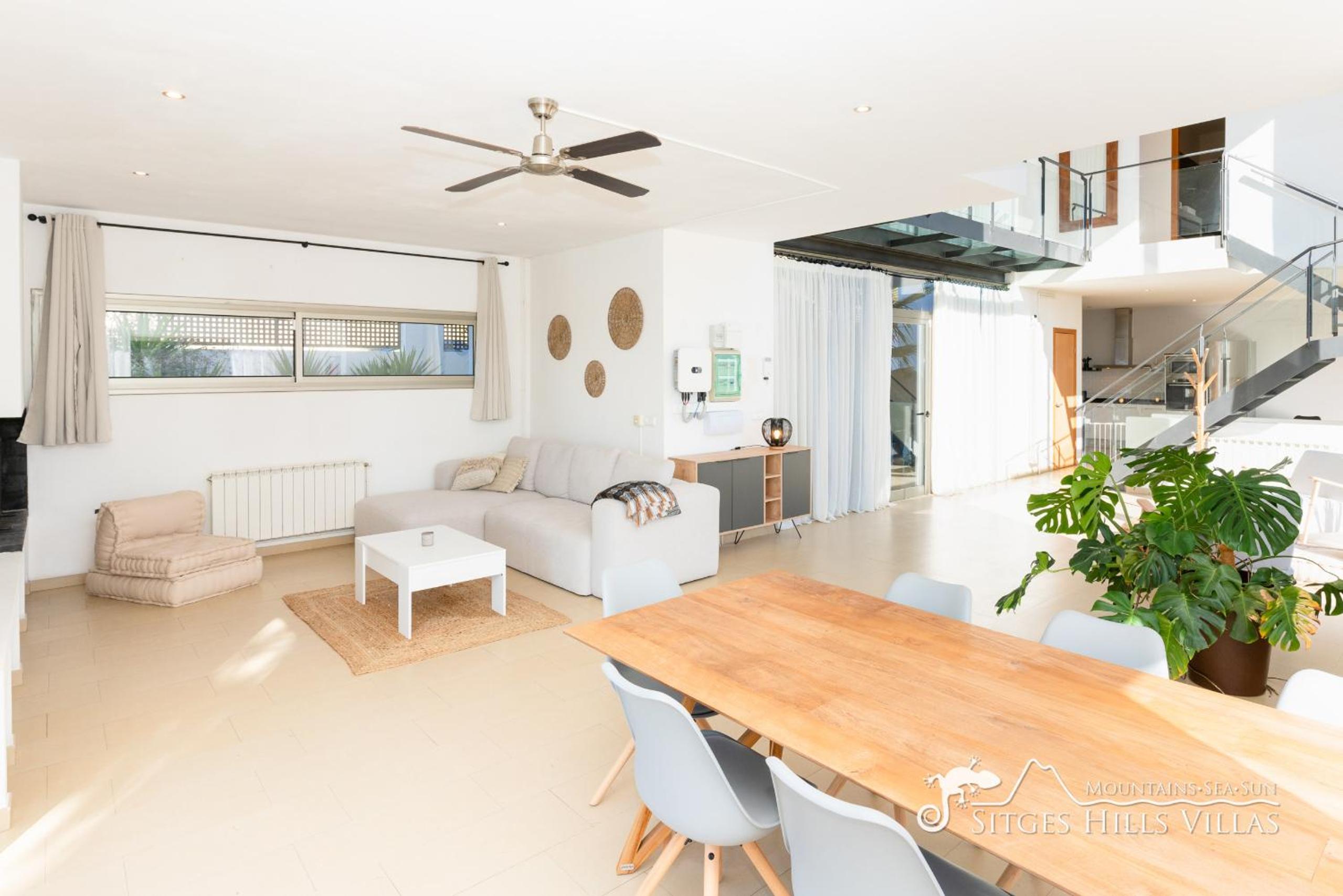 Designer Villa Elodie with private pool and space