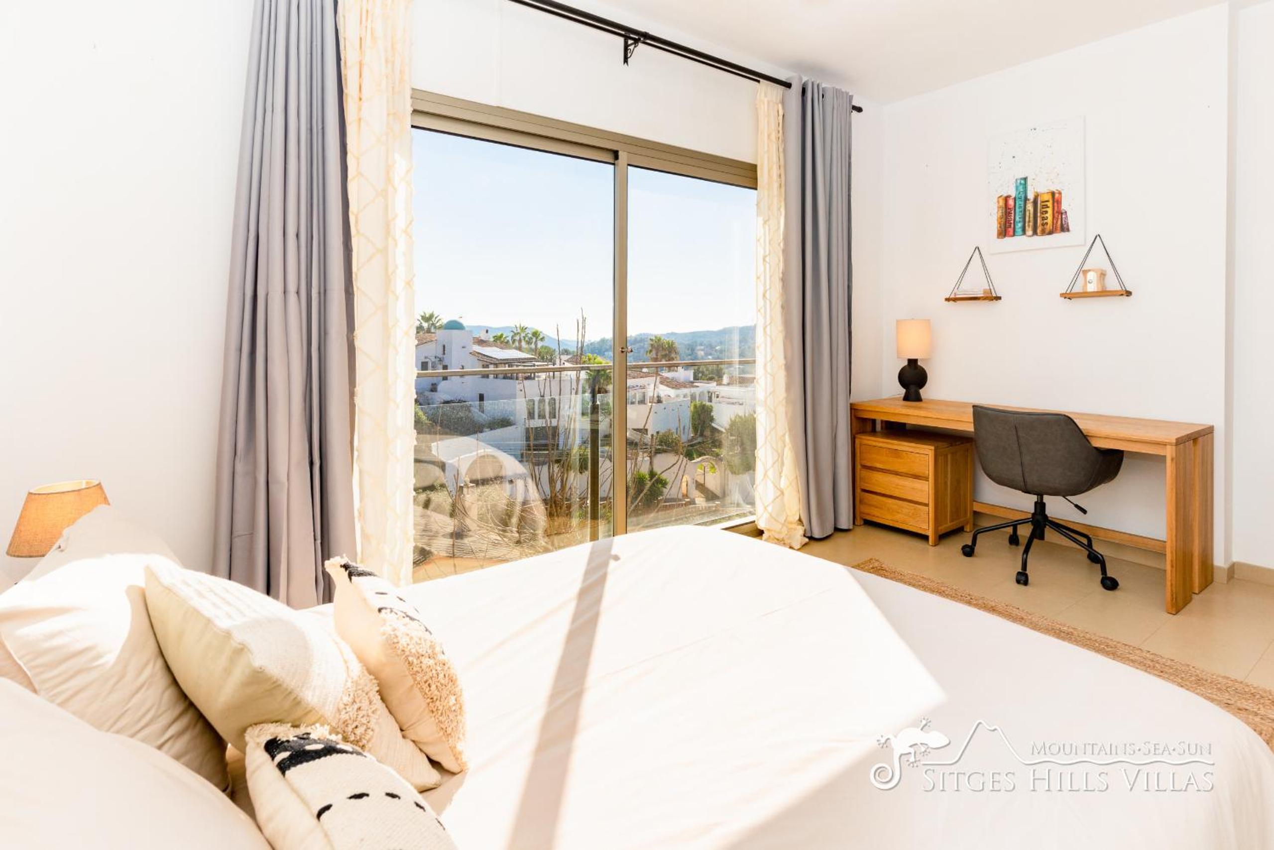 Designer Villa Elodie with private pool and space