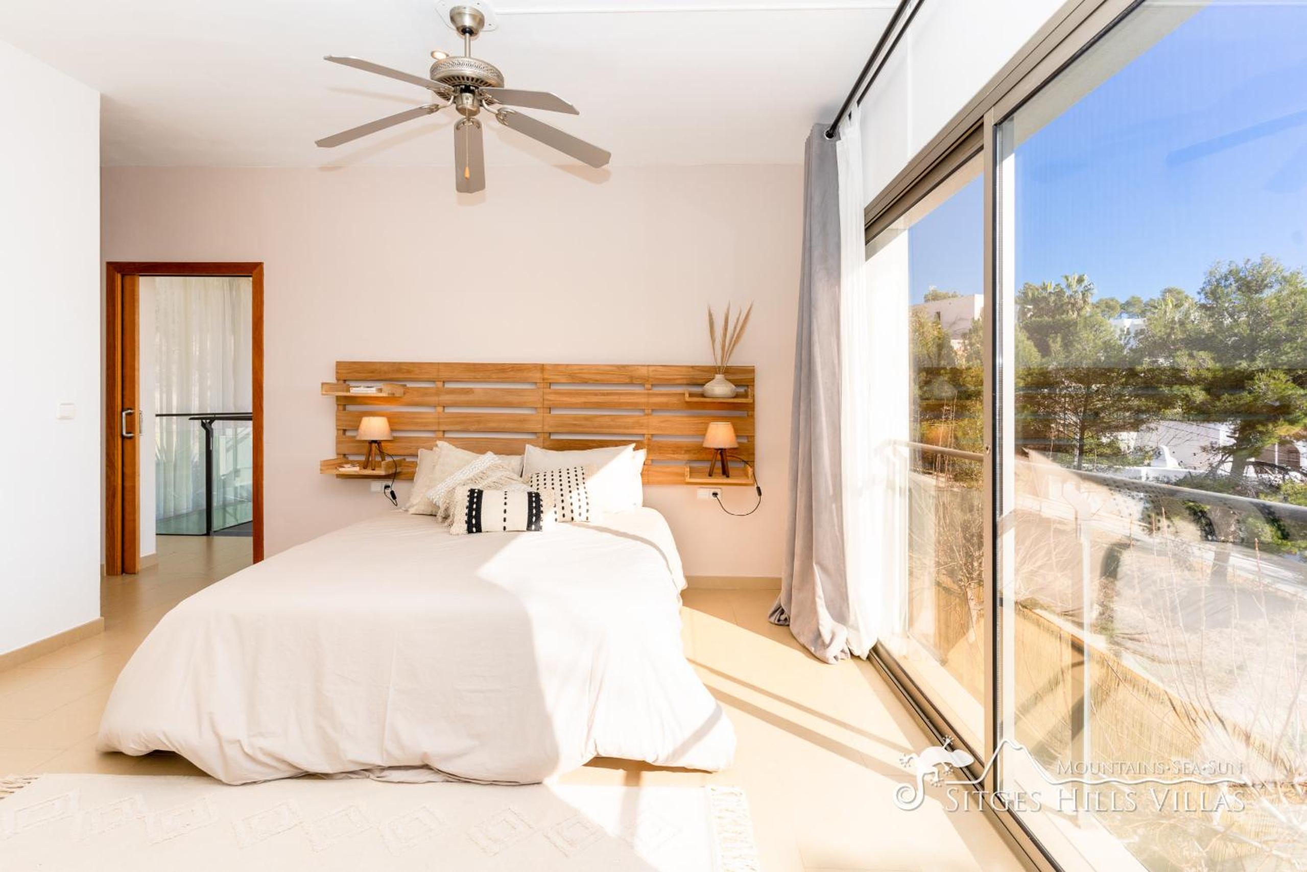 Designer Villa Elodie with private pool and space