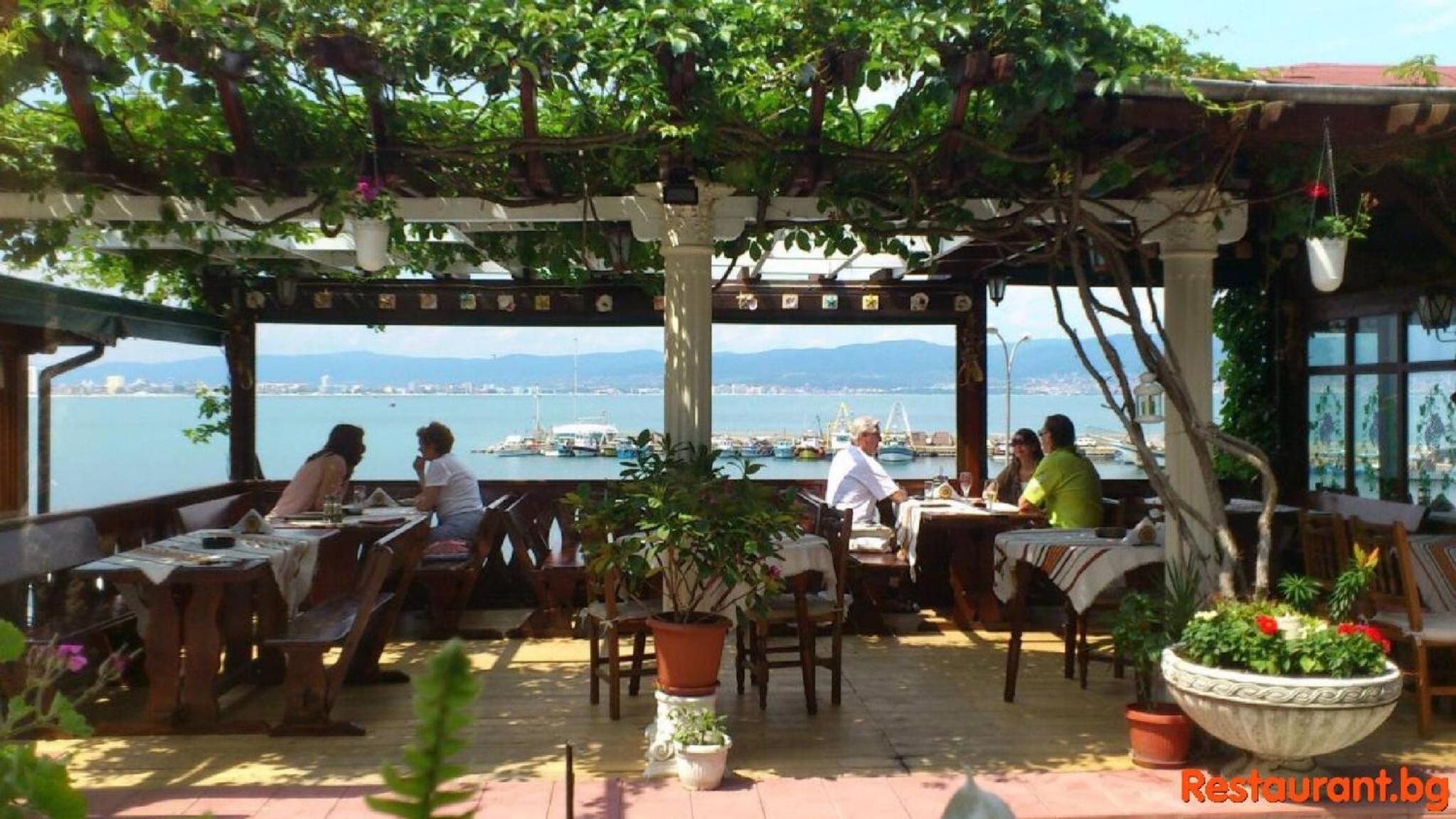 Nice 2 Bedrooms With Ocean View In Byala