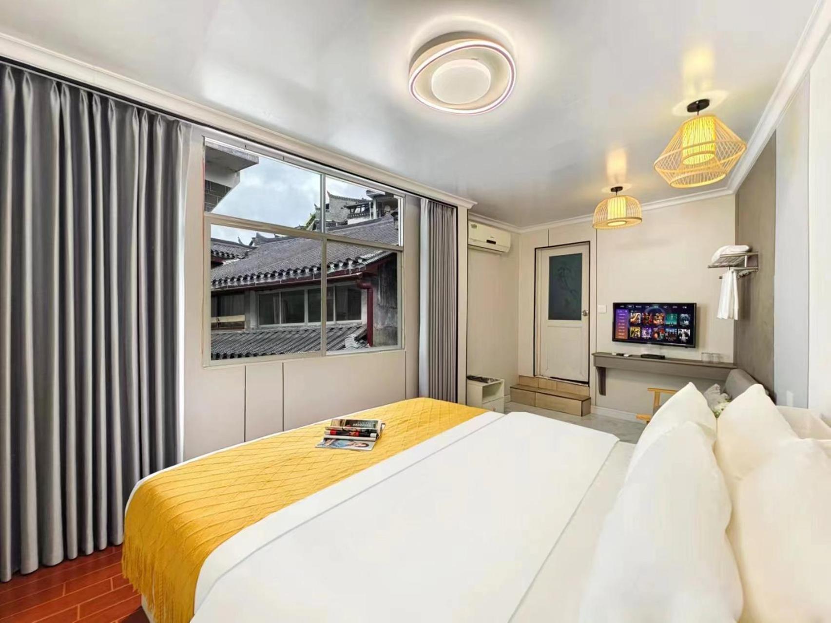 聚贤居客栈 Fenghuang Juxianju Inn