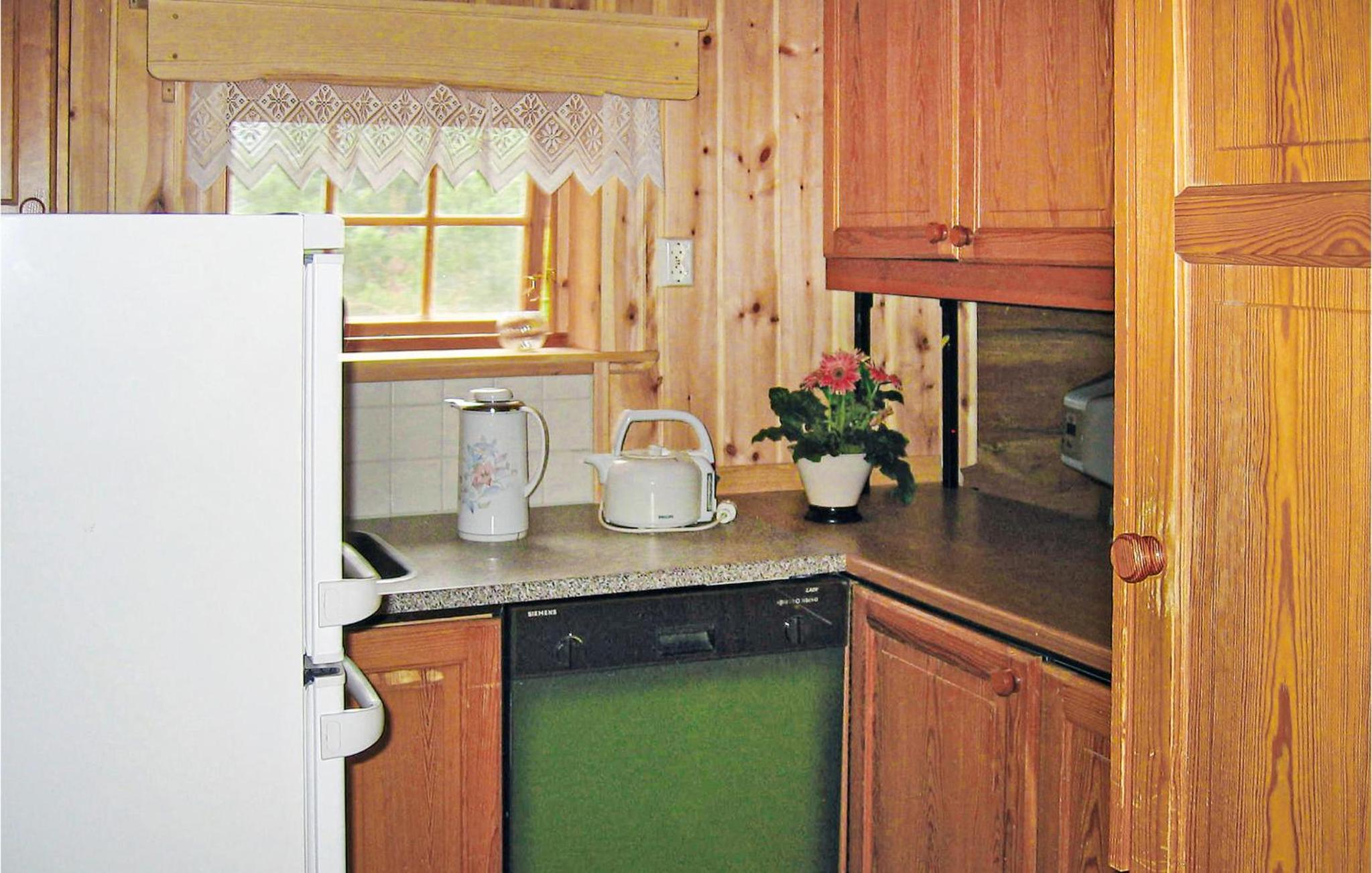 Awesome Home In Lom With Wifi view 2