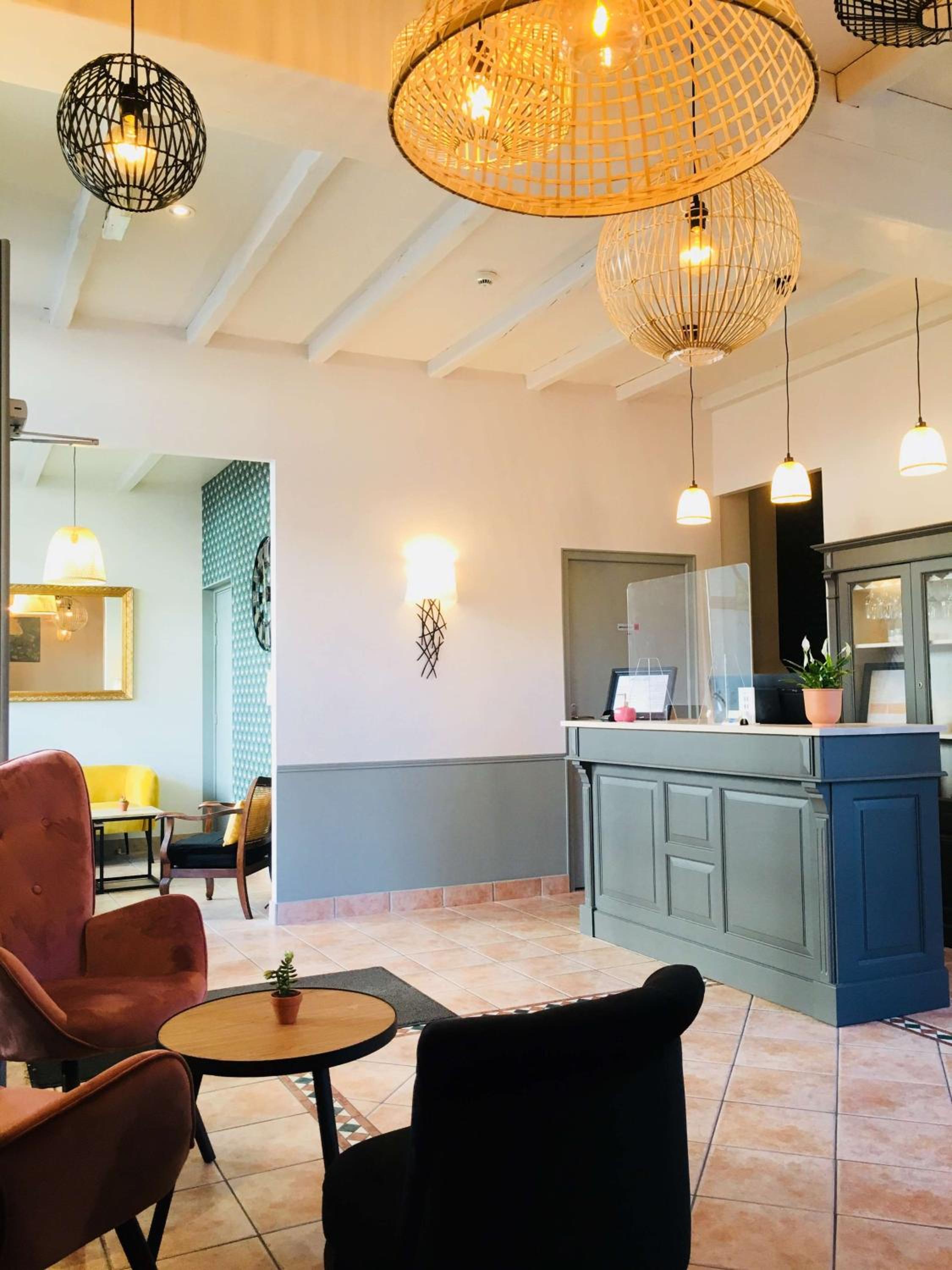 Arles Vacations - Brit Hotel Acacias - Property Image 28