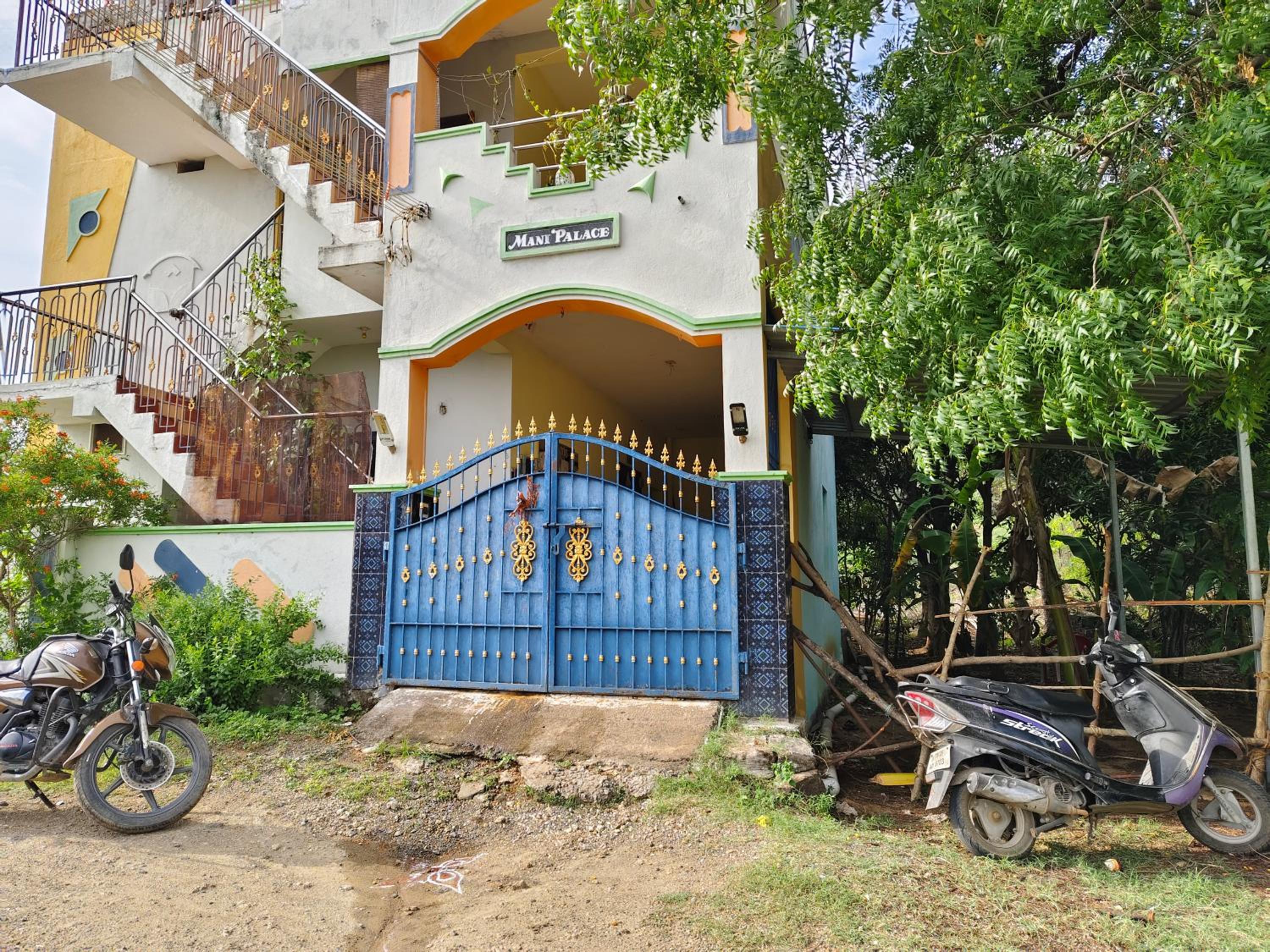 Mani house