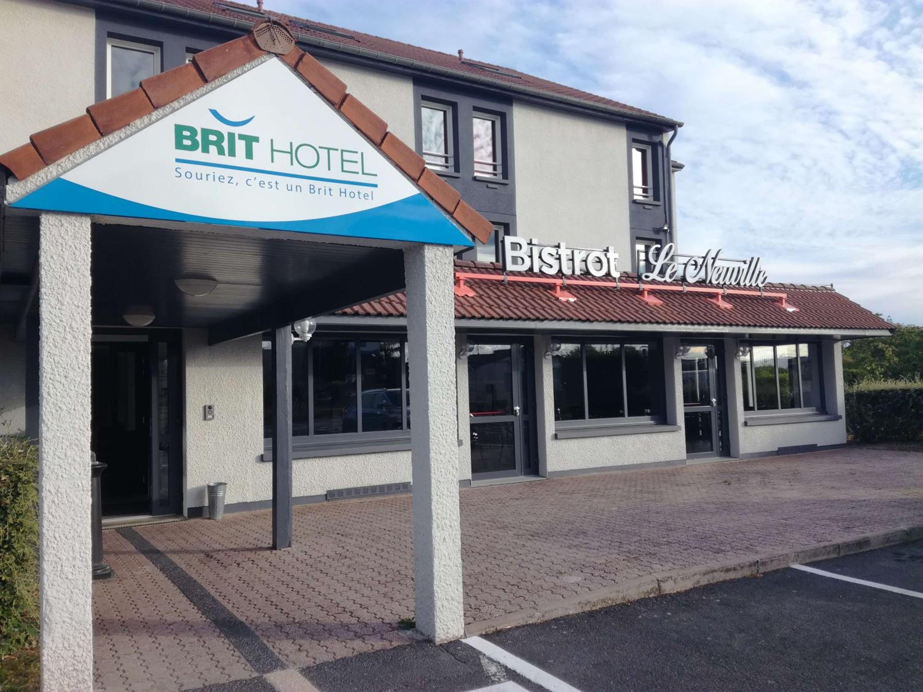 Hotel Brit Hotel Reims La Neuvillette - Image 1