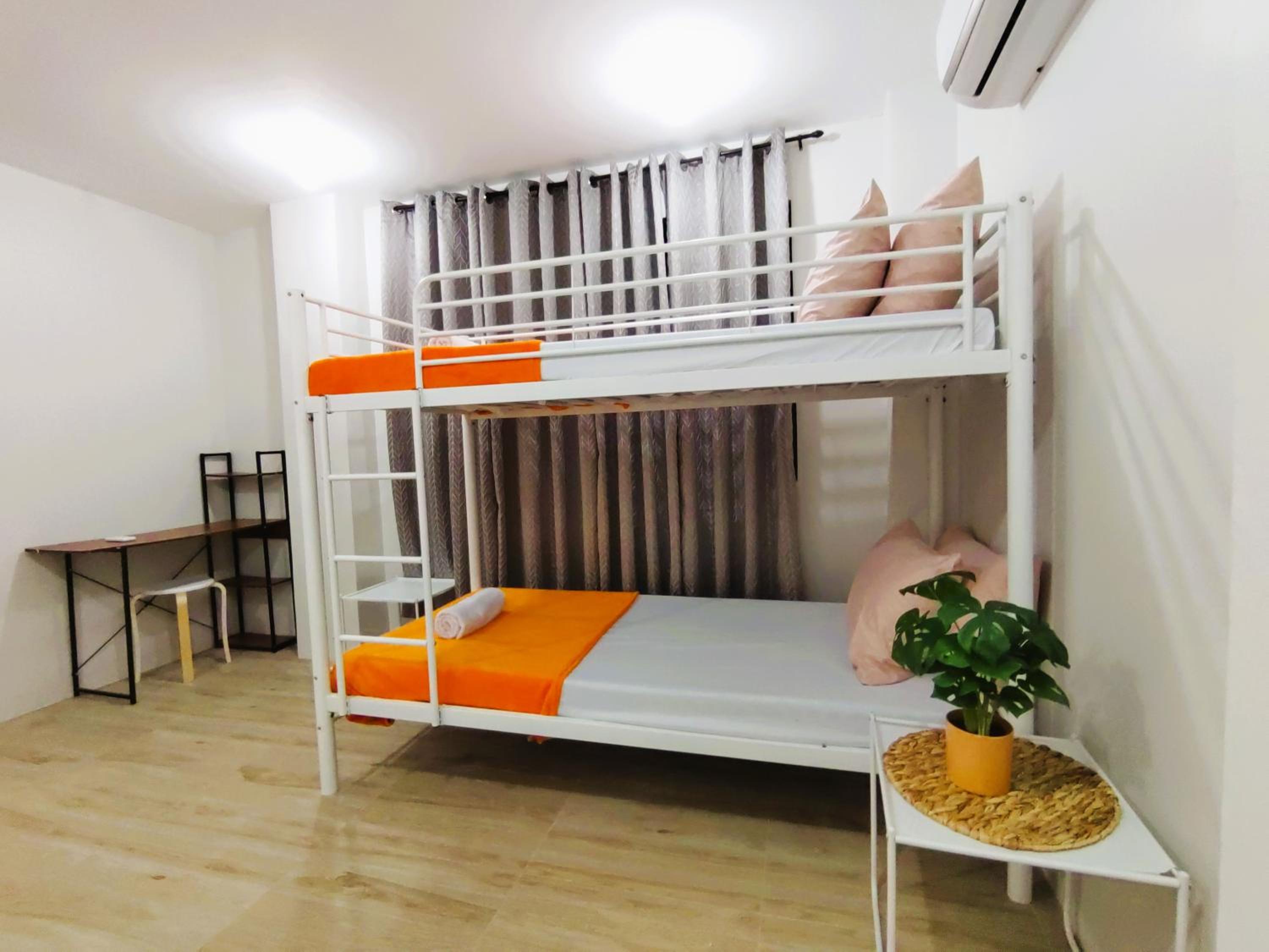 Host Homes Apartelle in San Jose