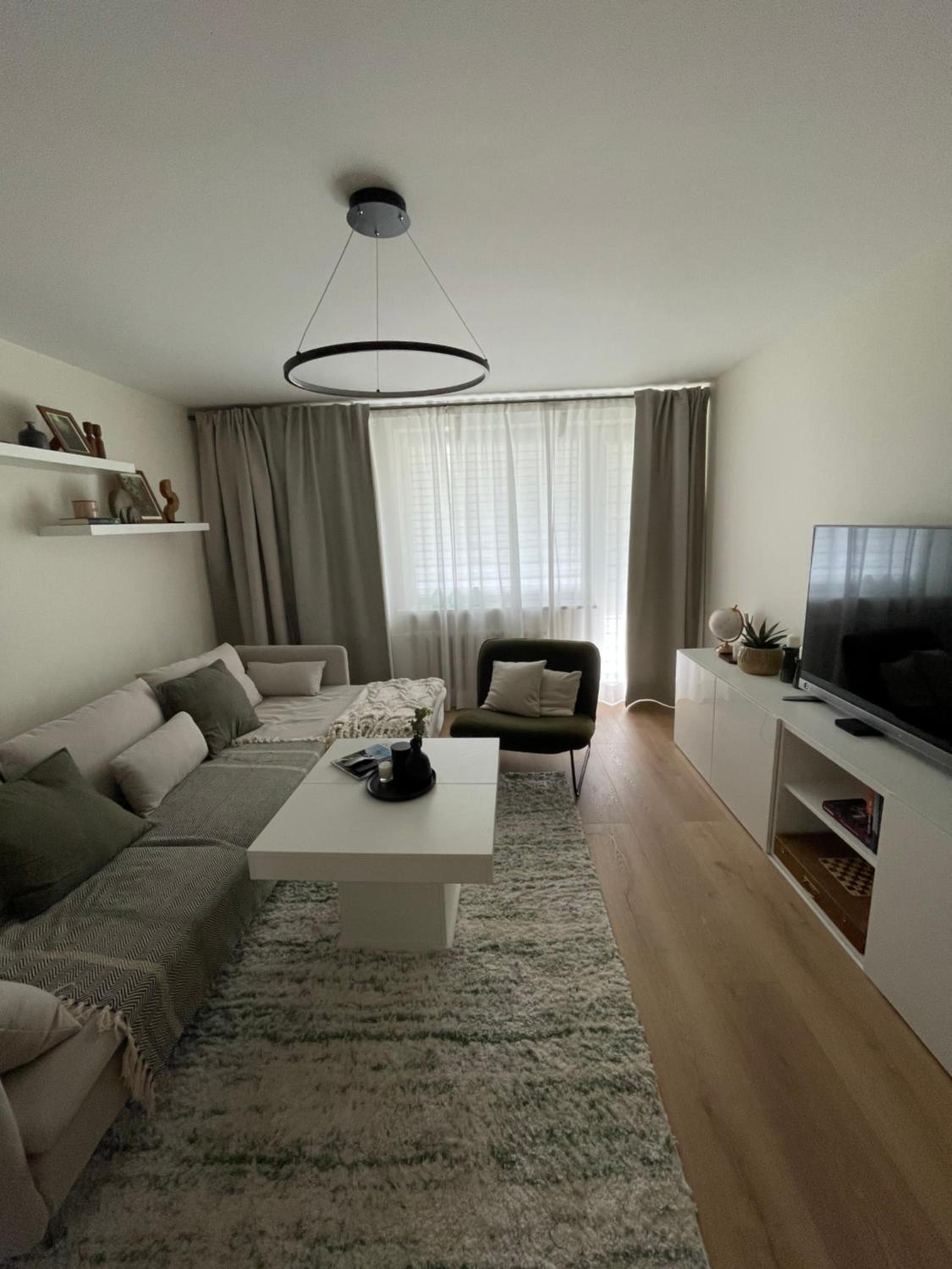 Moss Suite