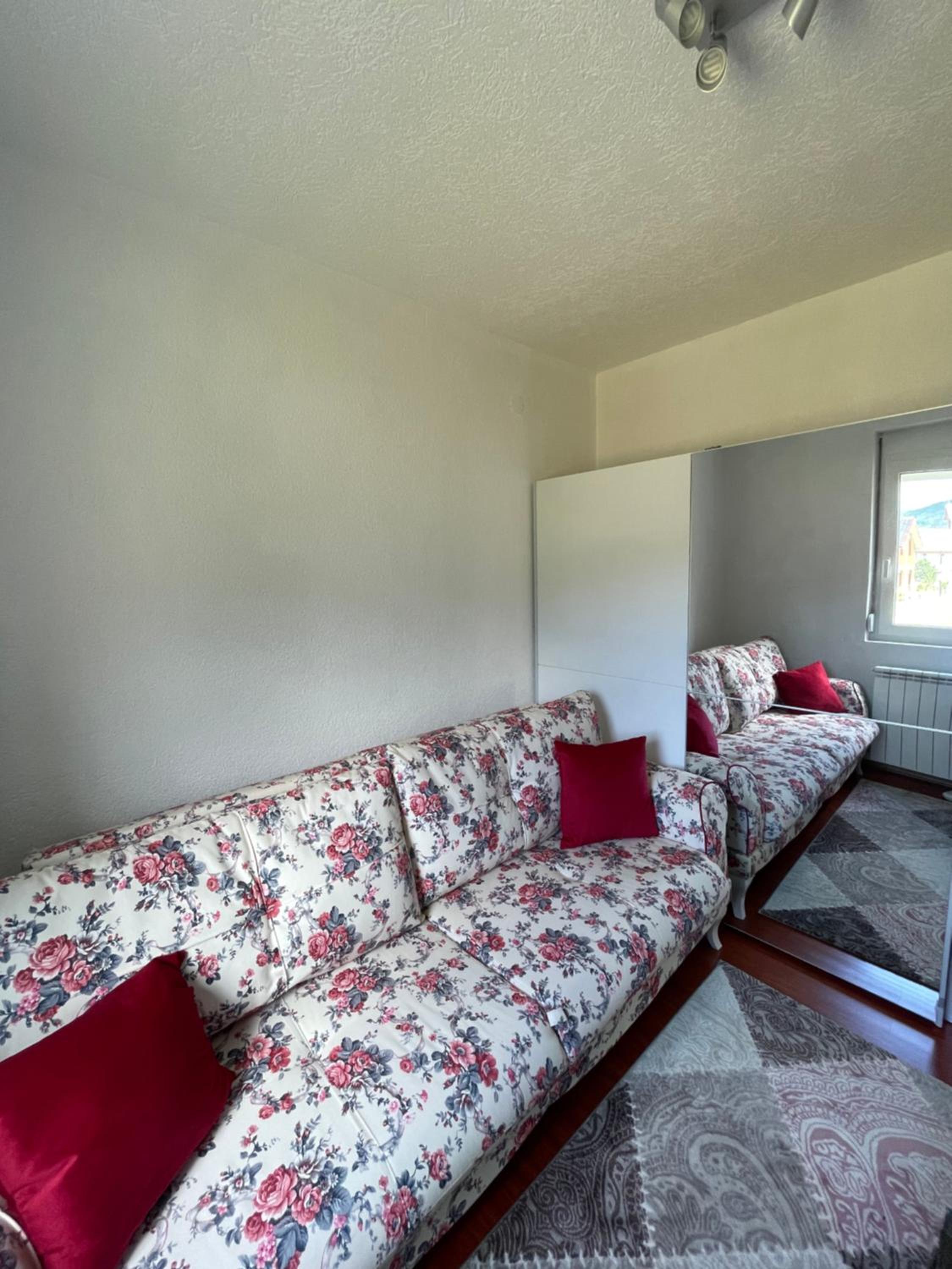 Apartment NAV view 2