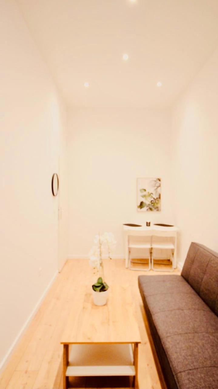 6 min to Amusement Park - Economy Rooms in Shared Apartment