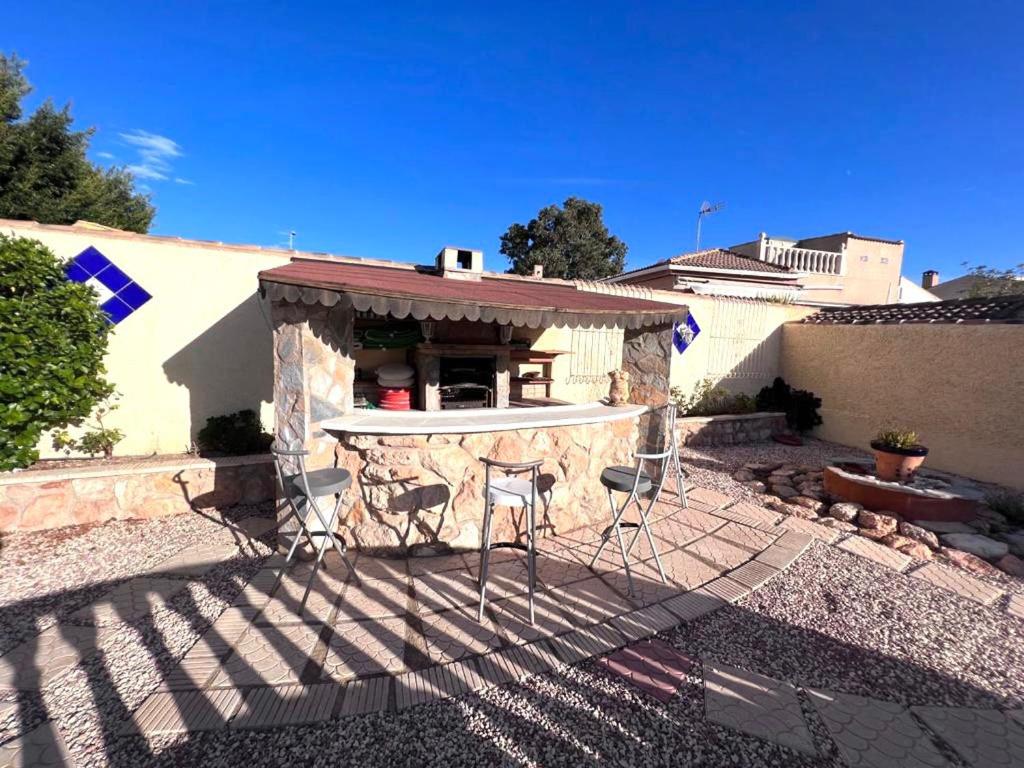Villa with Private Pool in El Chaparral