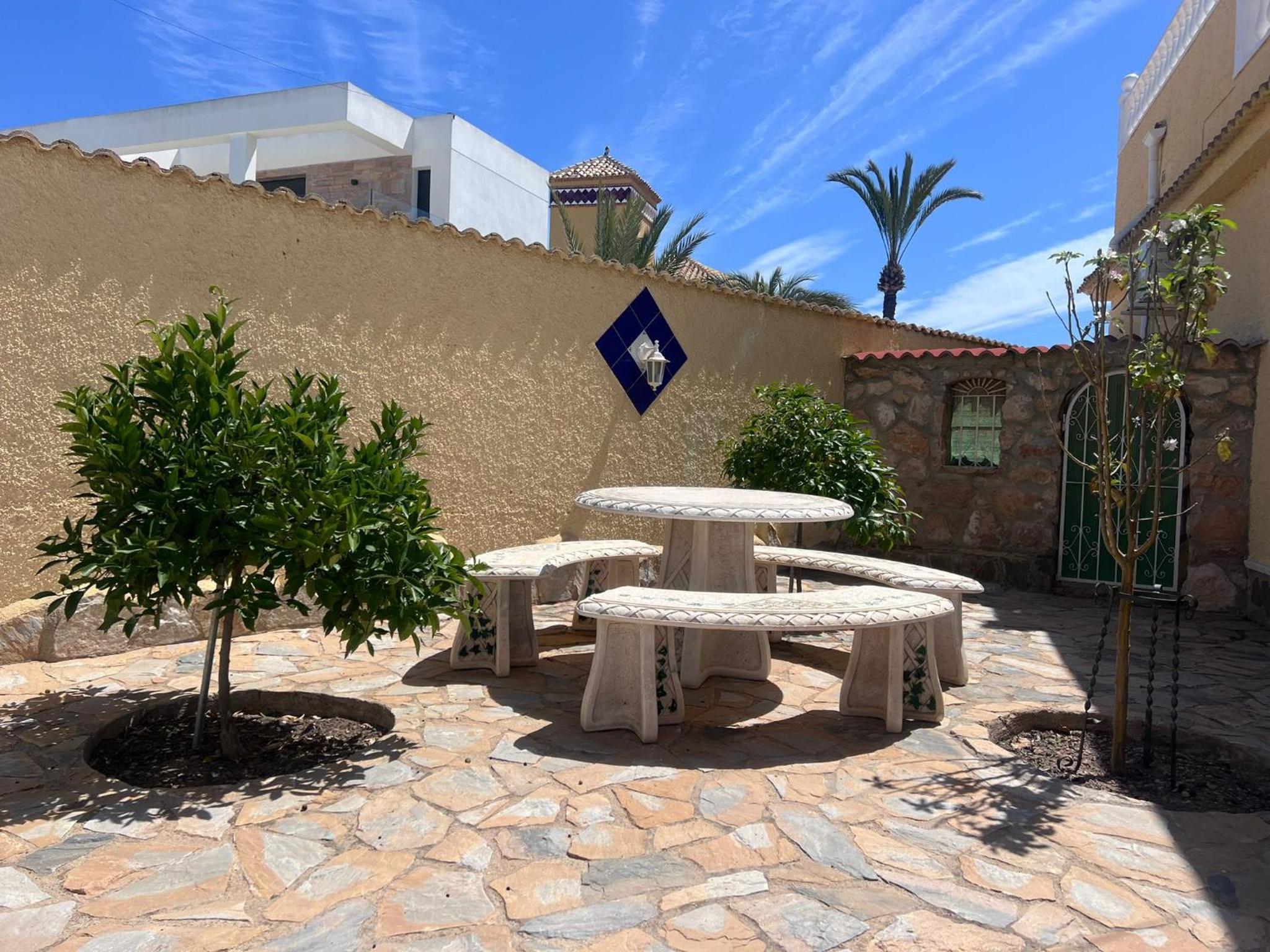Villa with Private Pool in El Chaparral