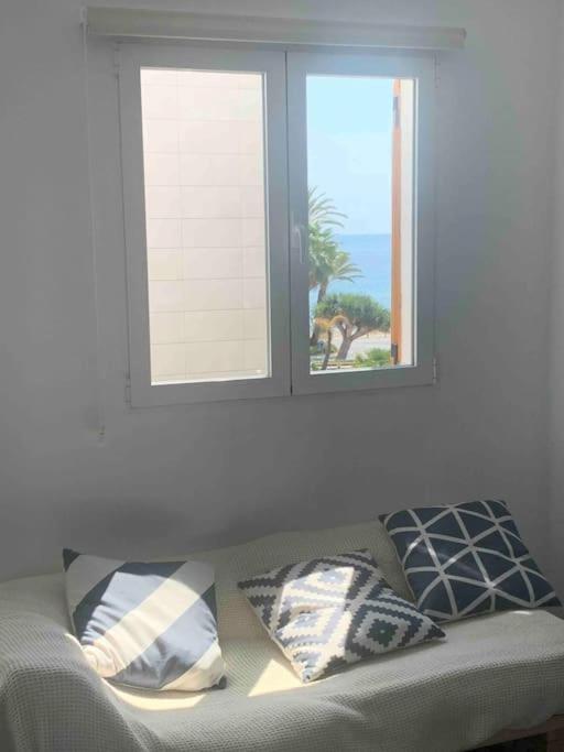 Lovely loft on the beach view 3