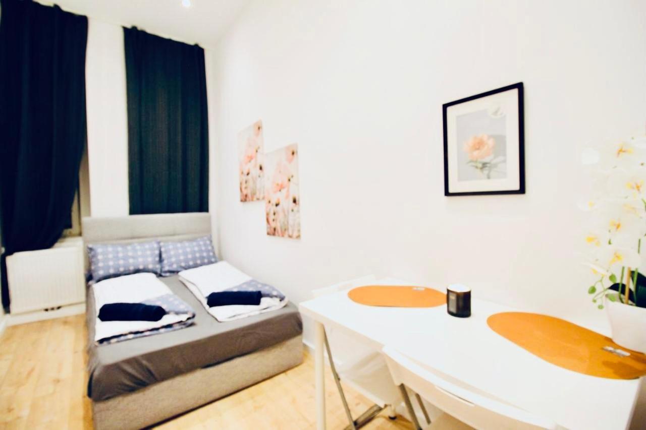 6 min to Amusement Park - Economy Rooms in Shared Apartment