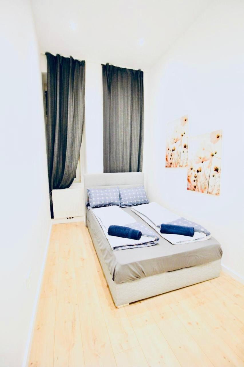 6 min to Amusement Park - Economy Rooms in Shared Apartment