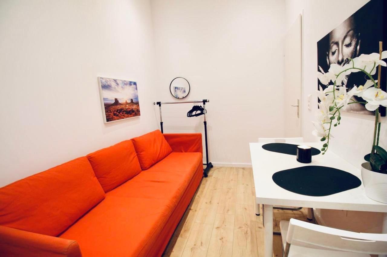 6 min to Amusement Park - Economy Rooms in Shared Apartment