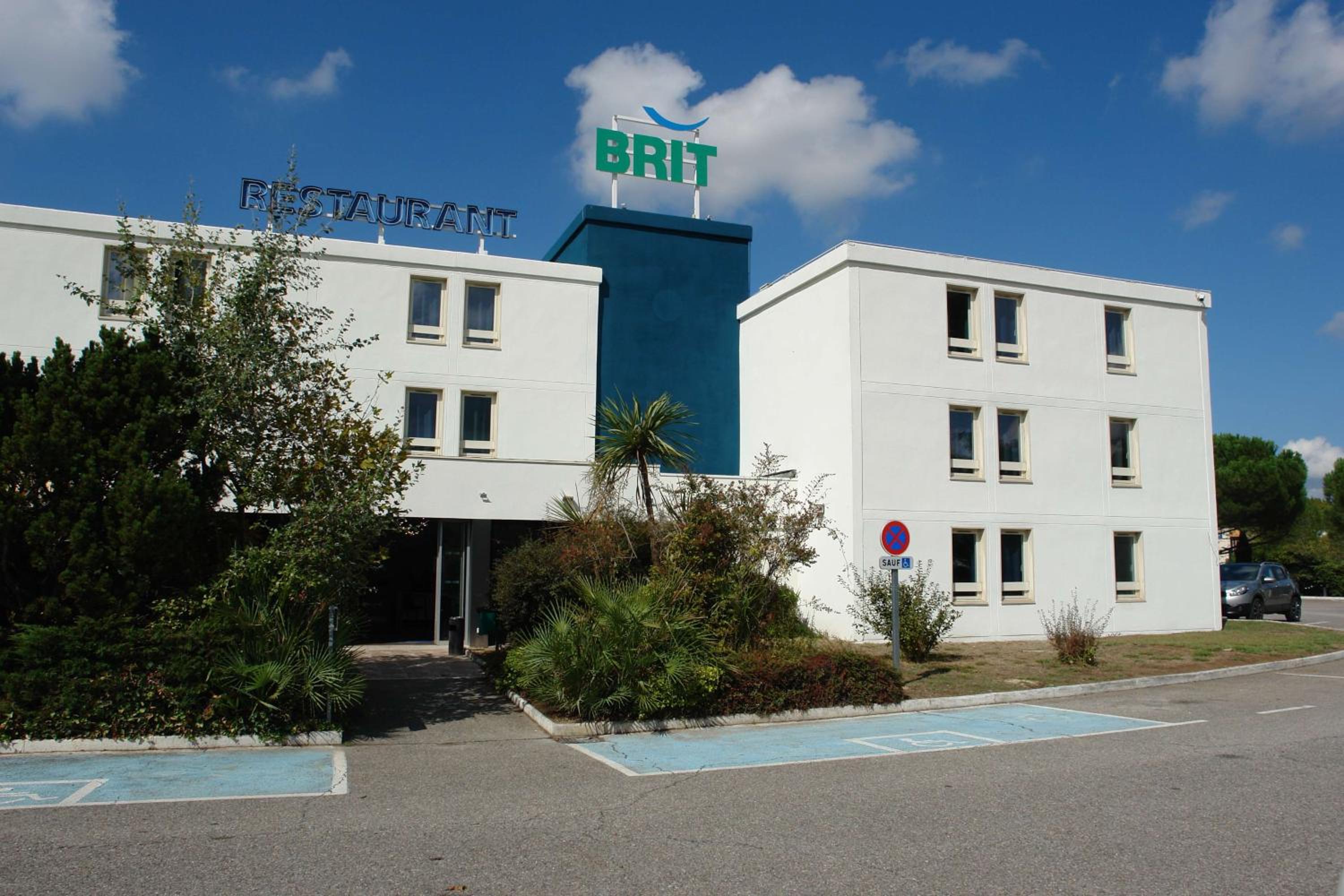 Hotel Brit Hotel Marseille Aéroport - Image 1