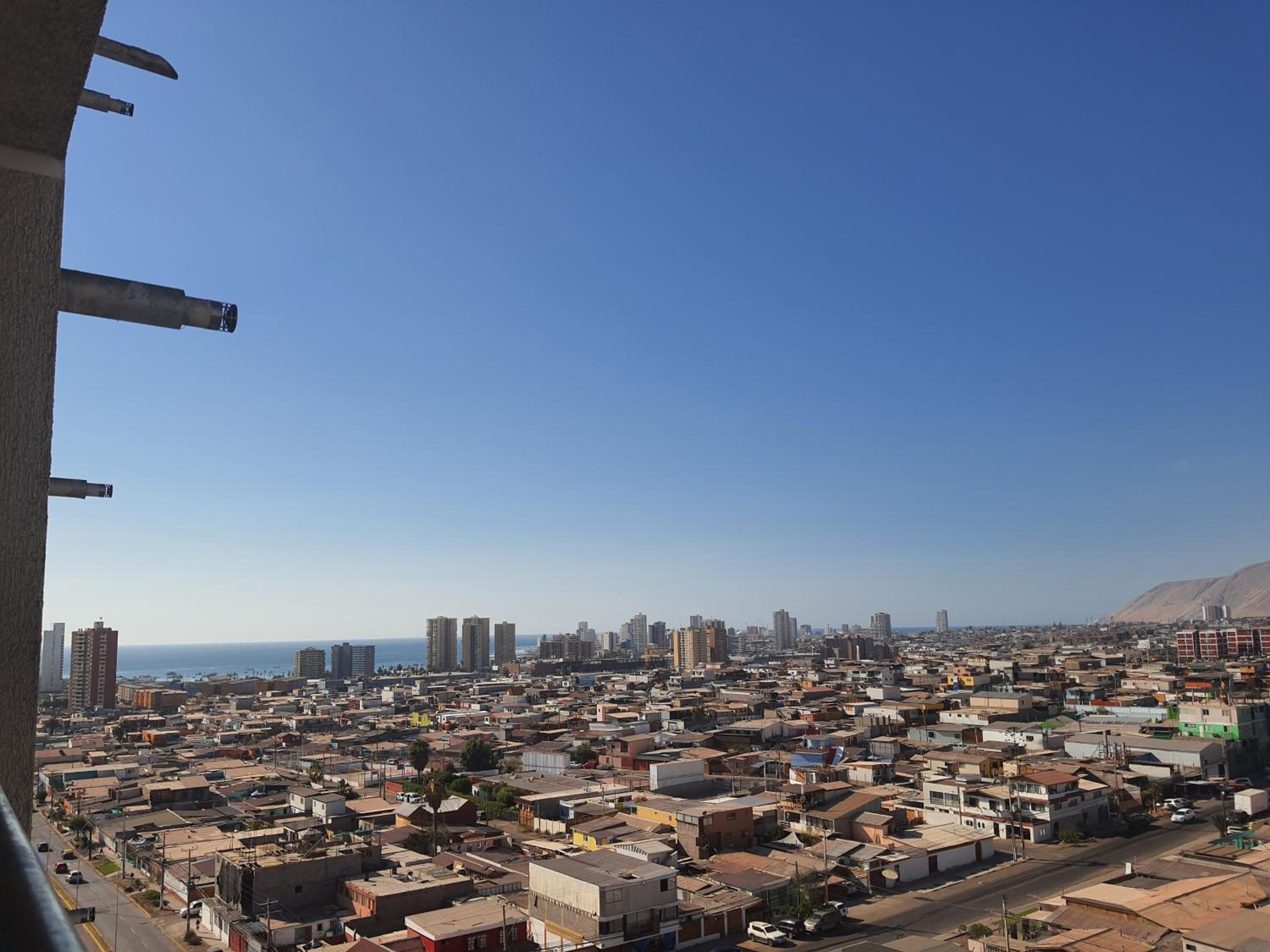 Departamento detrás de playa brava avenida cerca de Jumbo