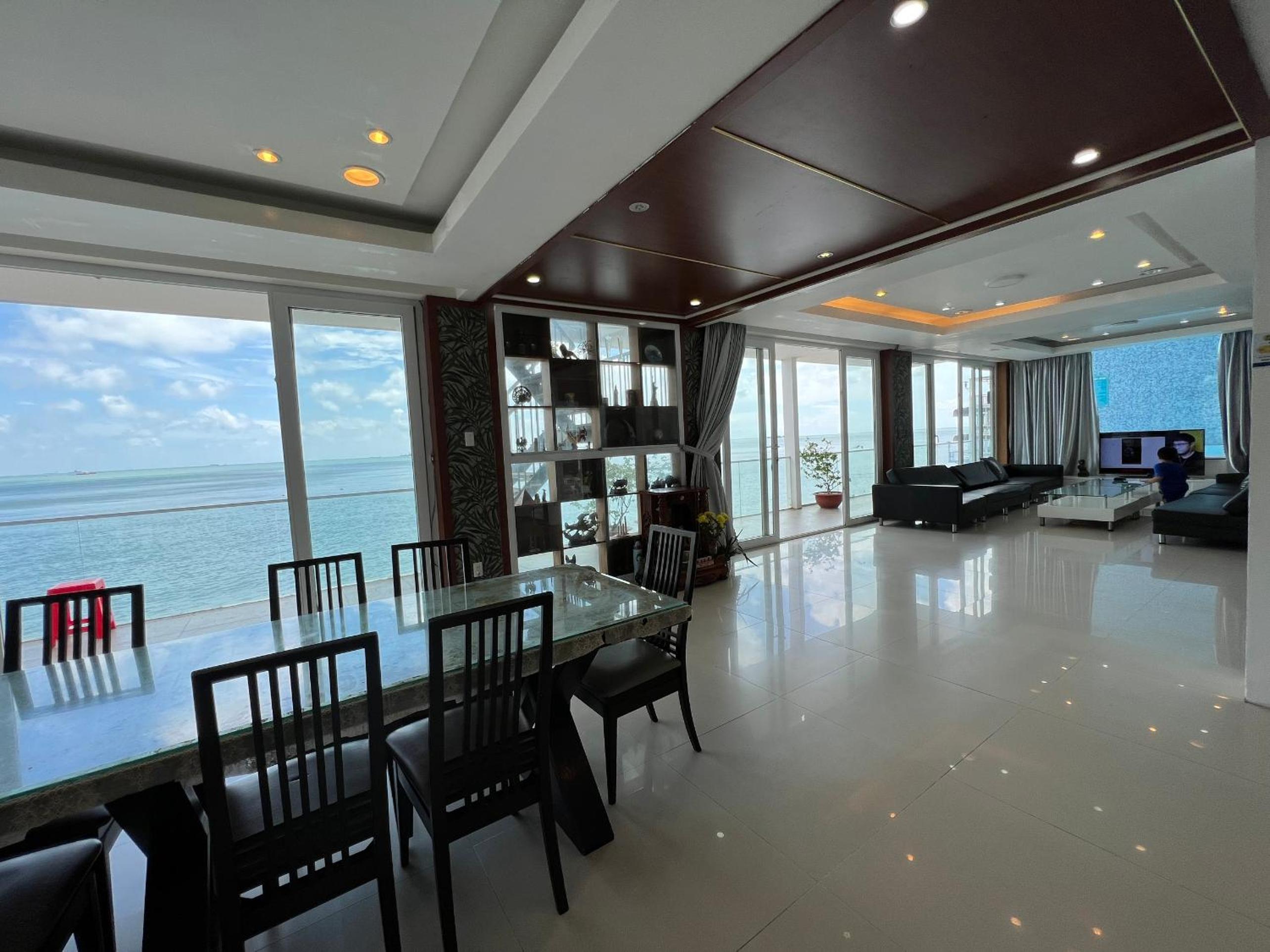Vungtau grand strip