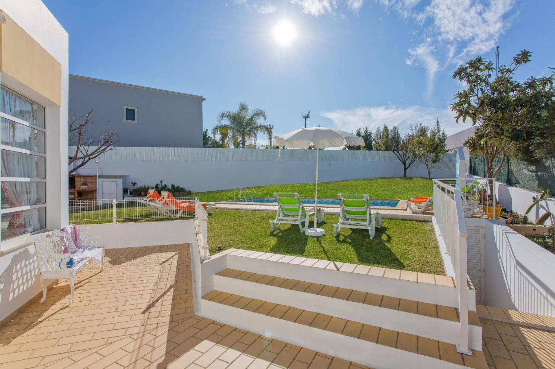 Villa Leonor by Villa Plus