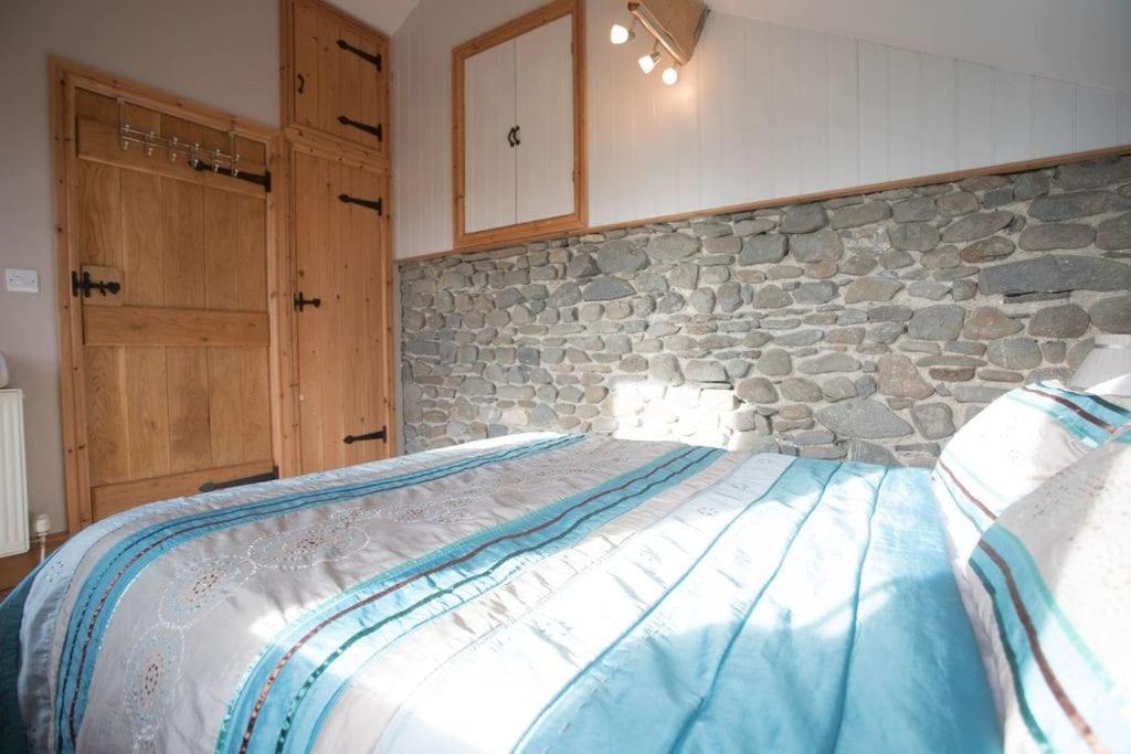 Perfect cottage retreat near the Brecon Beacons view 4