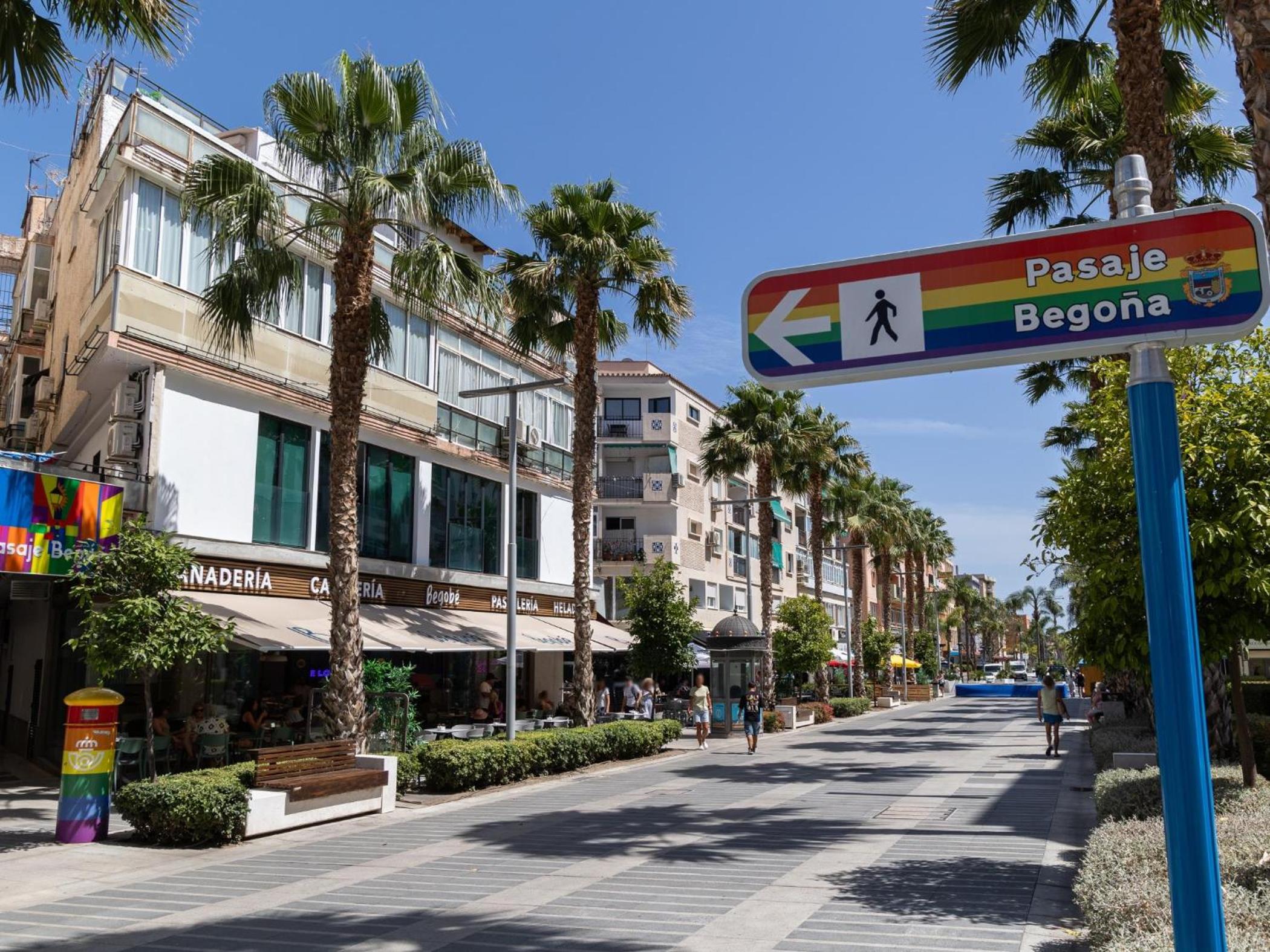 Torremolinos Centro Apartamento con parking y playa a 5 min, wifi alta velocidad