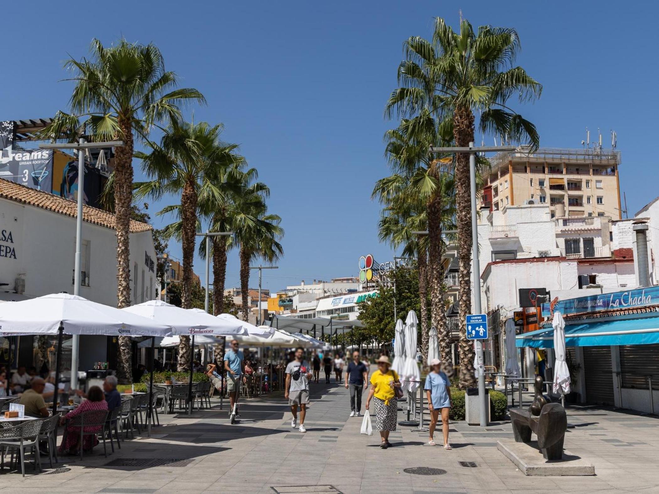 Torremolinos Centro Apartamento con parking y playa a 5 min, wifi alta velocidad
