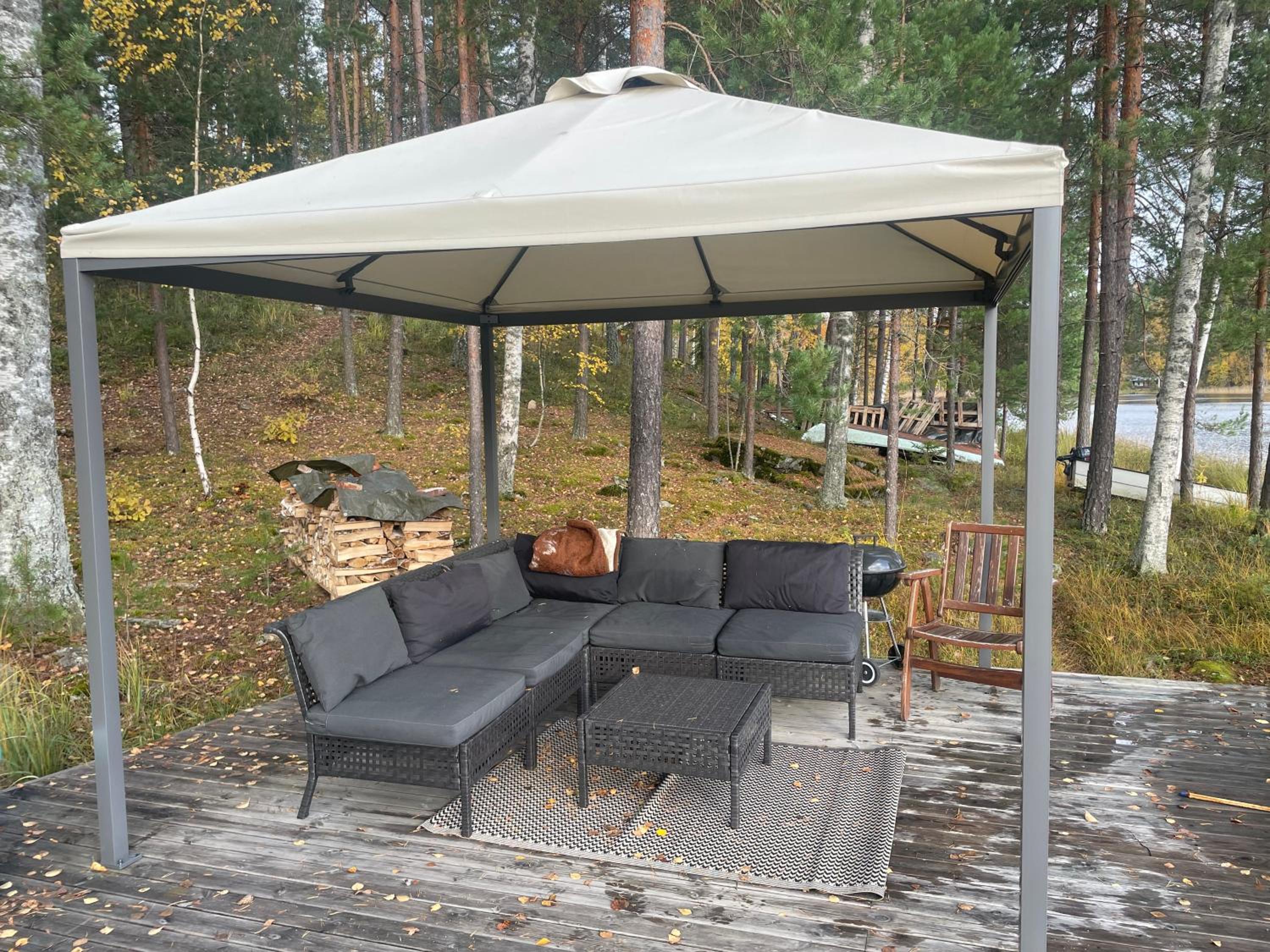 Mökki ja rantasauna rauhallisessa paikassa