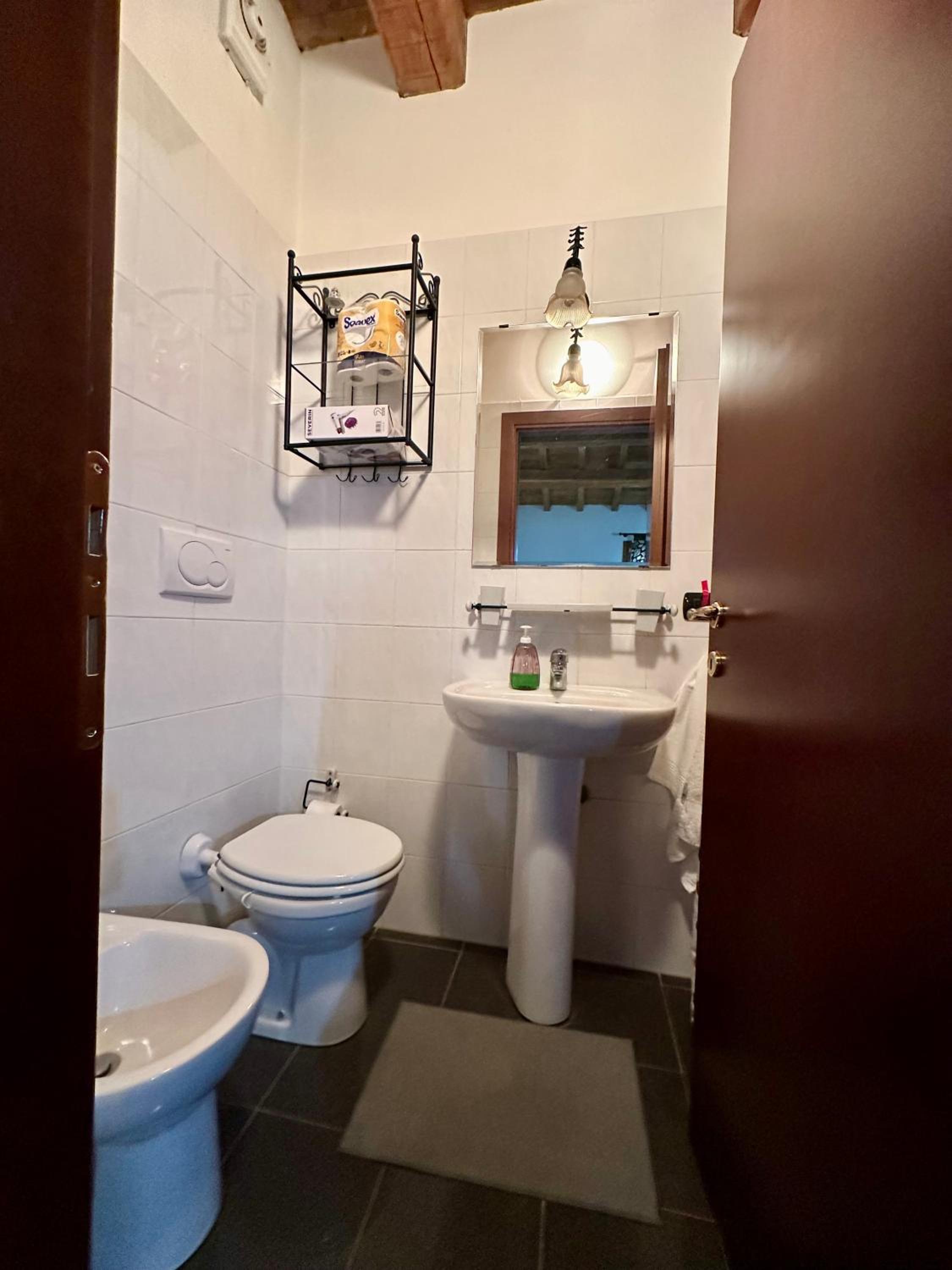 Room in Lodge - BB Love - Country House, Room Rent- Roma