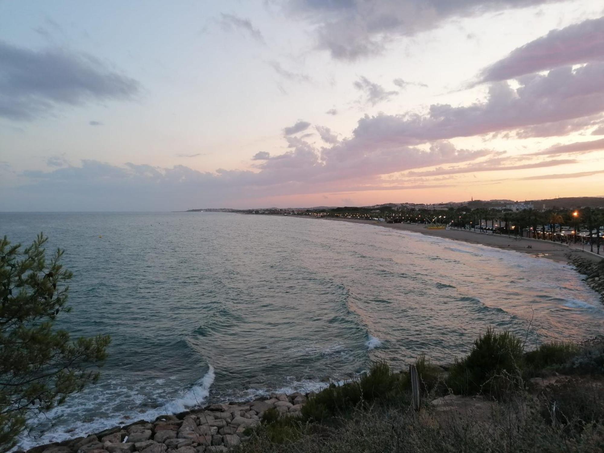 Lluna Beach Bará